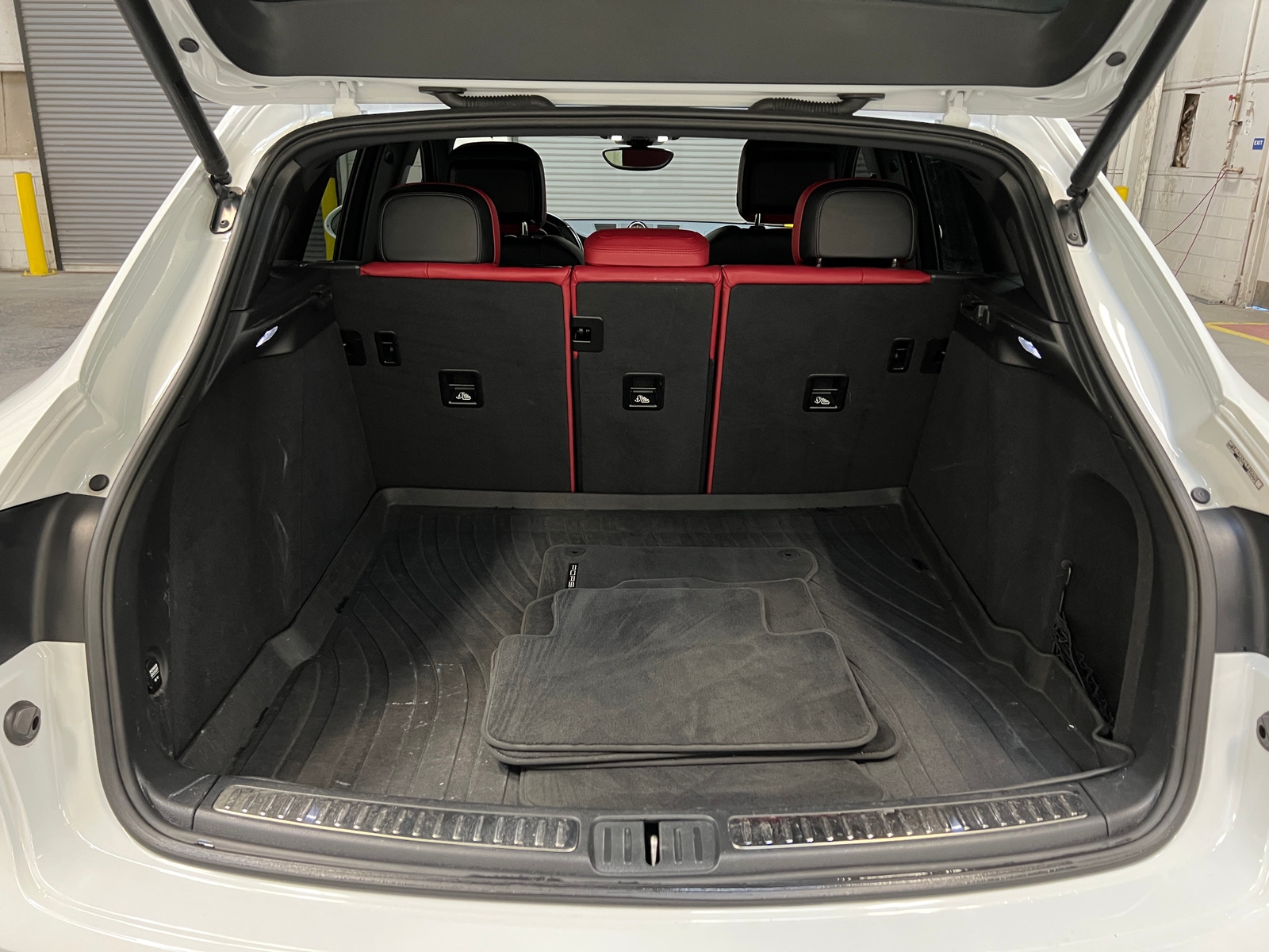 Thumbnail: 2017 Porsche Macan - 6