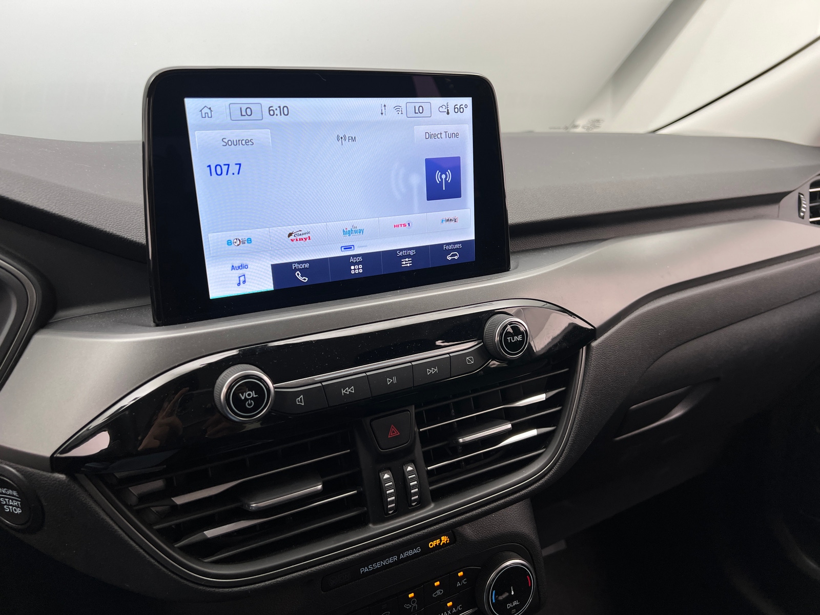 Thumbnail: 2025 Ford Escape - 4