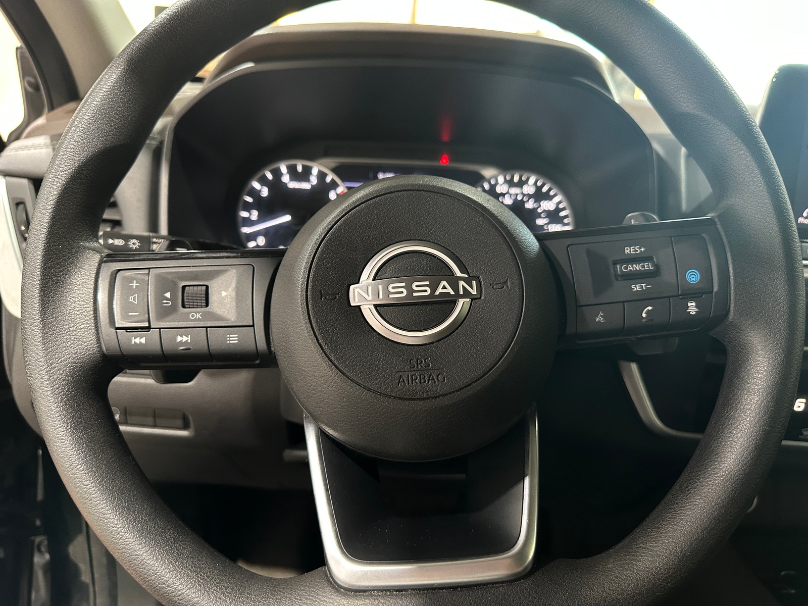 Thumbnail: 2023 Nissan Rogue - 5