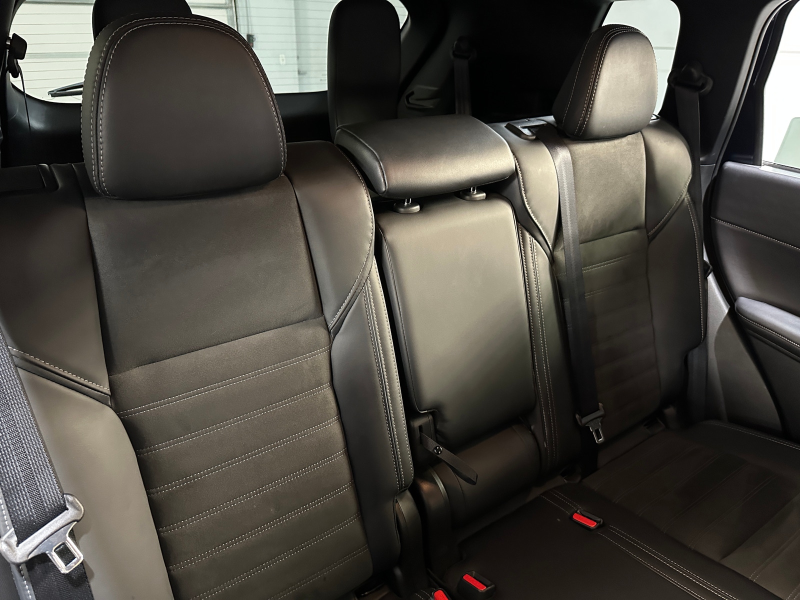 Thumbnail: 2024 Mitsubishi Outlander - 5