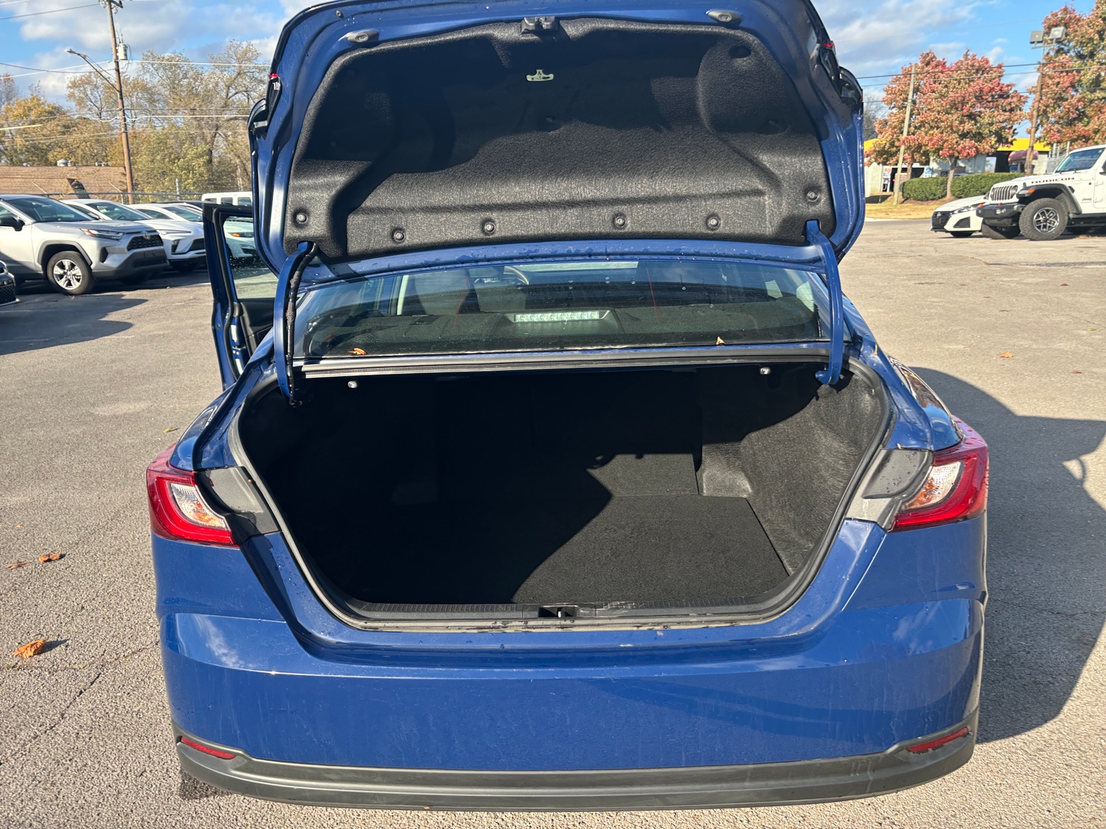 Thumbnail: 2025 Toyota Camry - 6