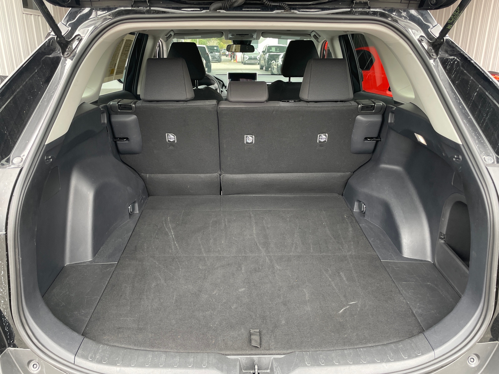 Thumbnail: 2025 Toyota RAV4 - 6