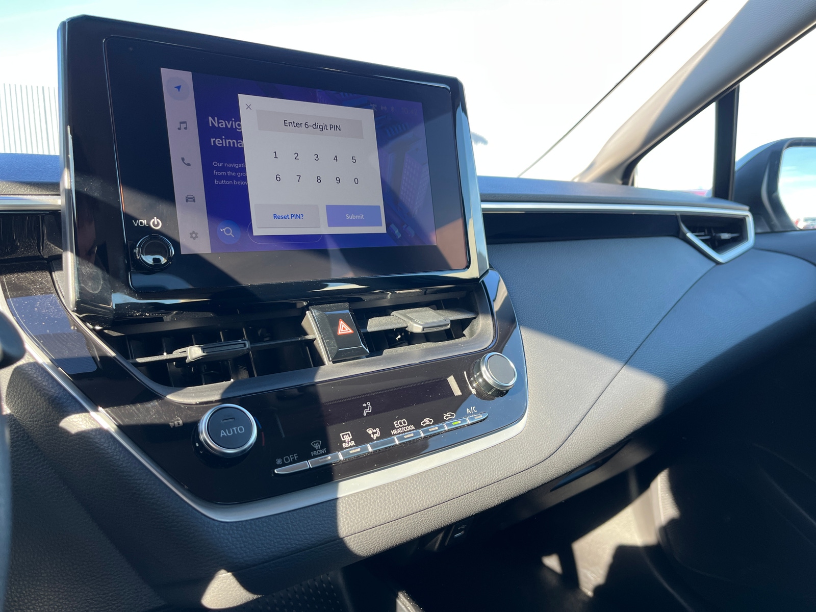 Thumbnail: 2025 Toyota Corolla - 4