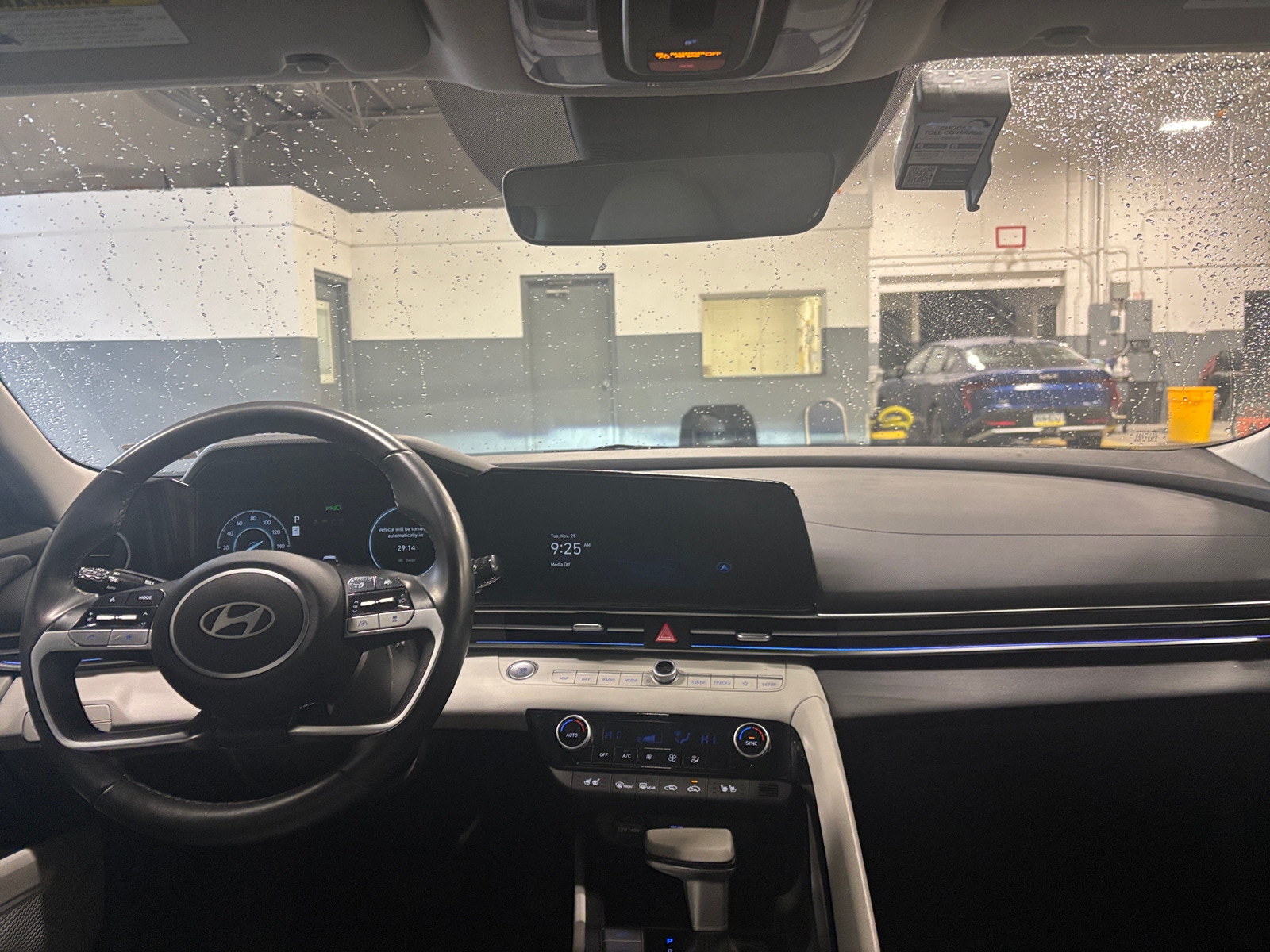 Thumbnail: 2025 Hyundai Elantra - 3