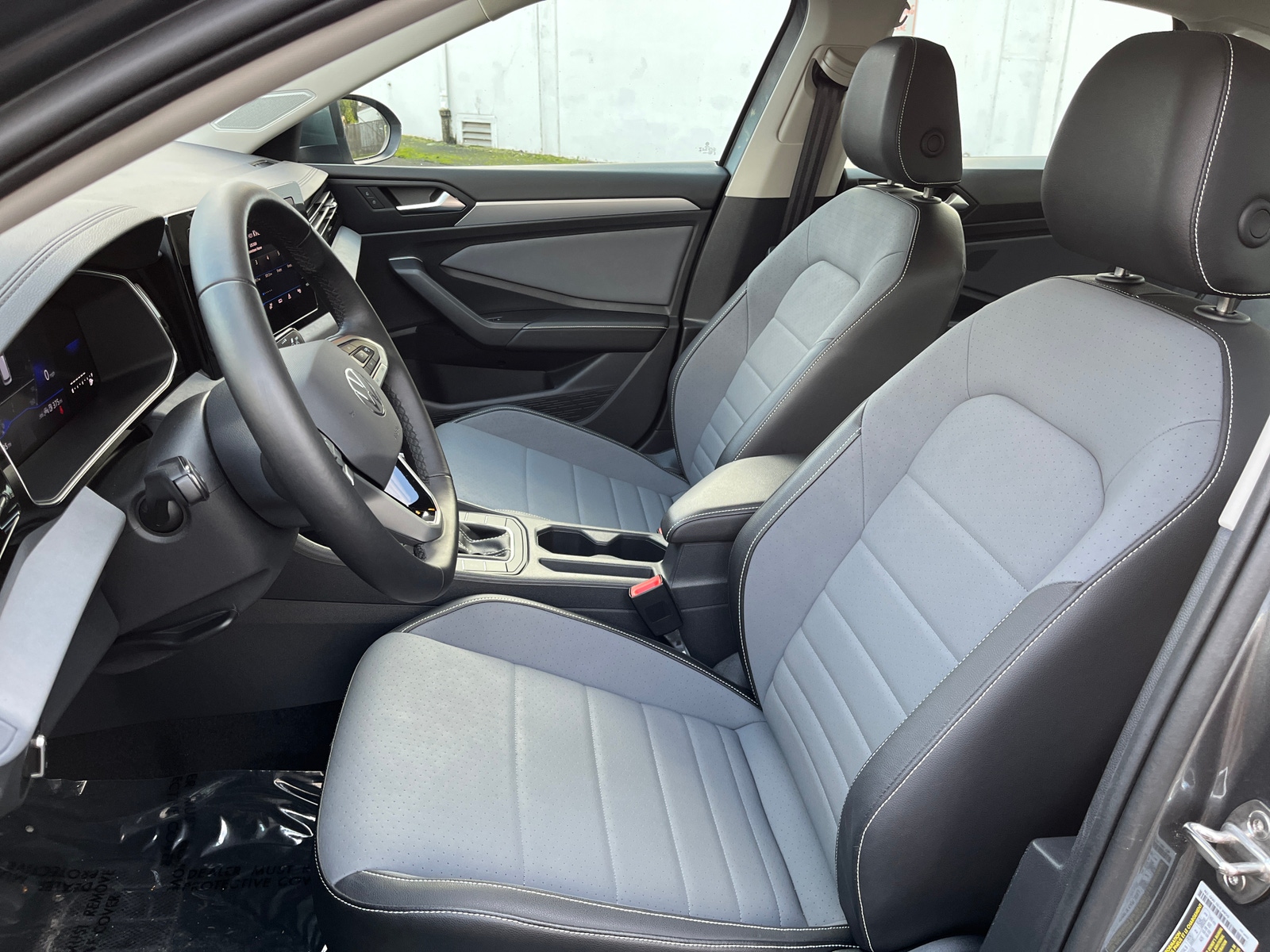 Thumbnail: 2025 Volkswagen Jetta - 2