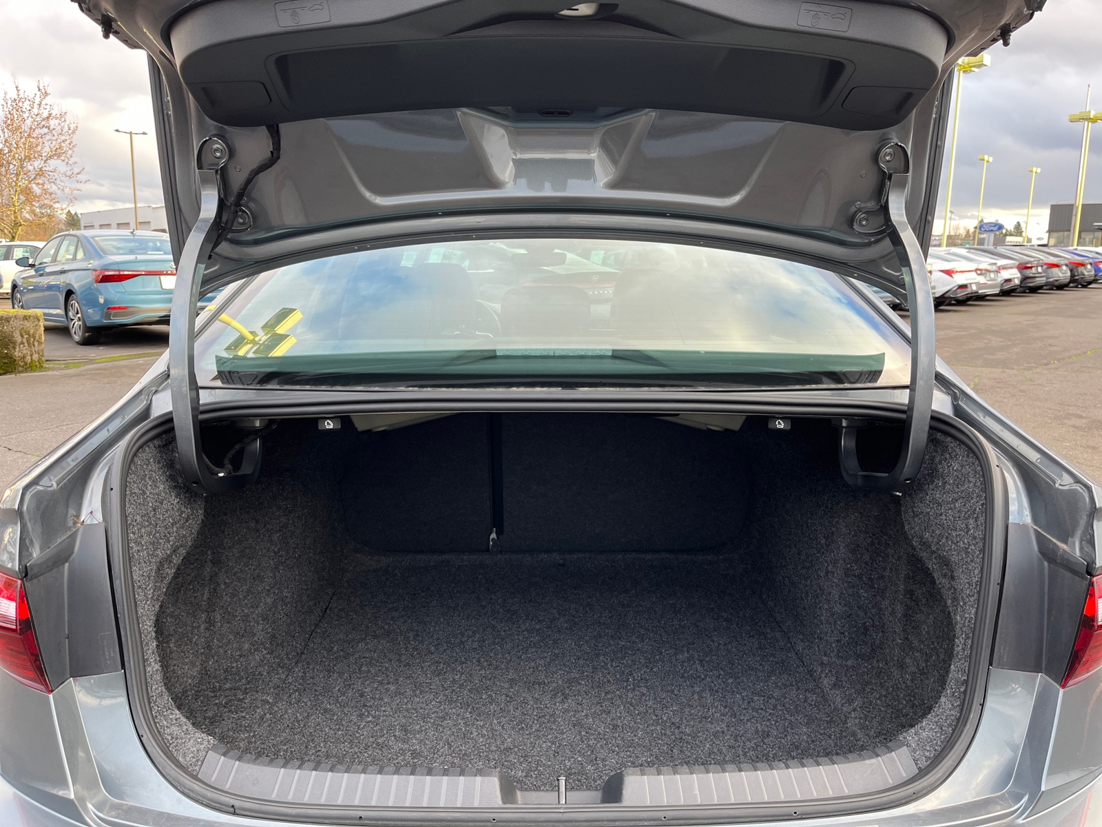 Thumbnail: 2025 Volkswagen Jetta - 6