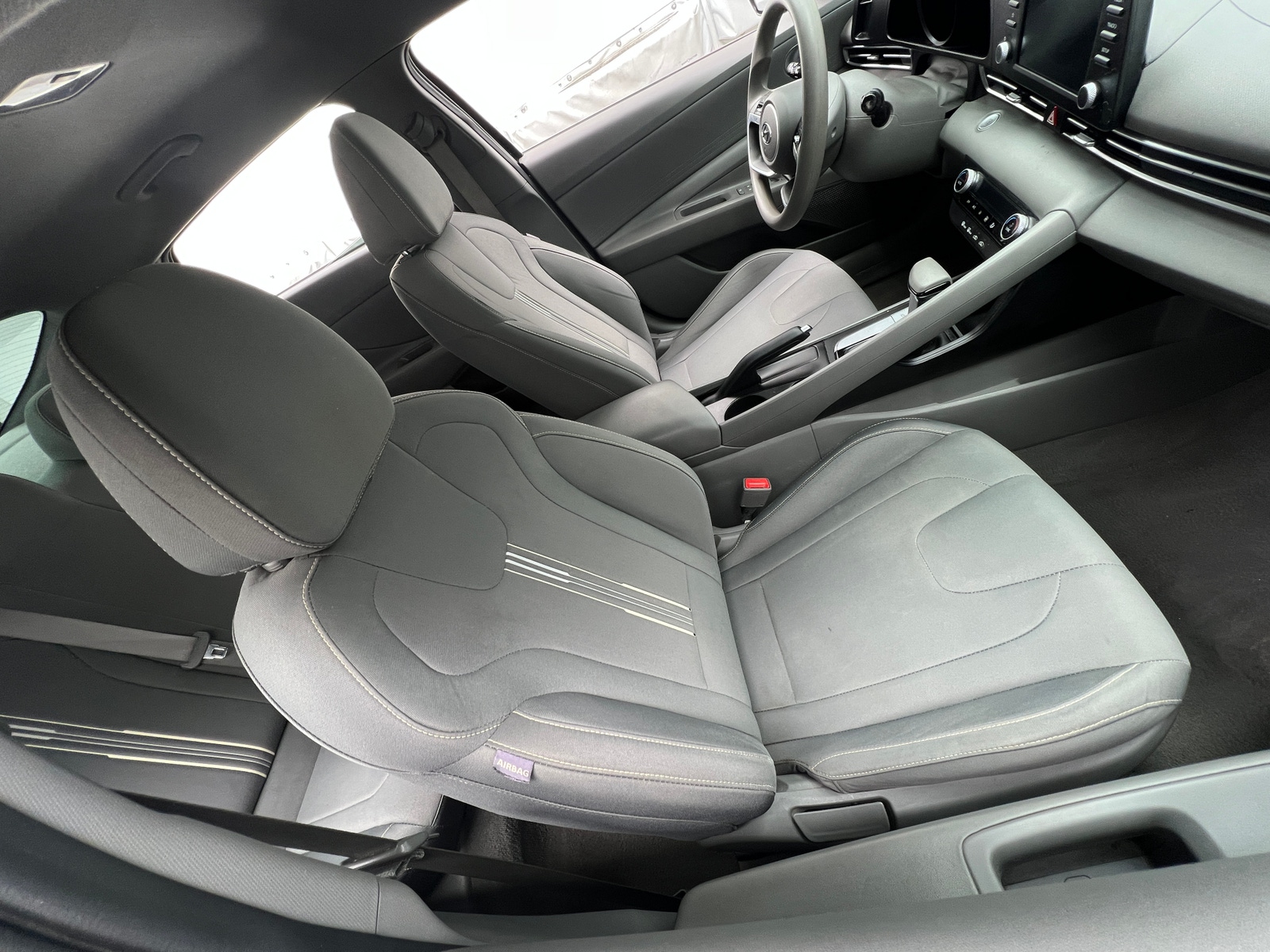 Thumbnail: 2022 Hyundai Elantra - 2