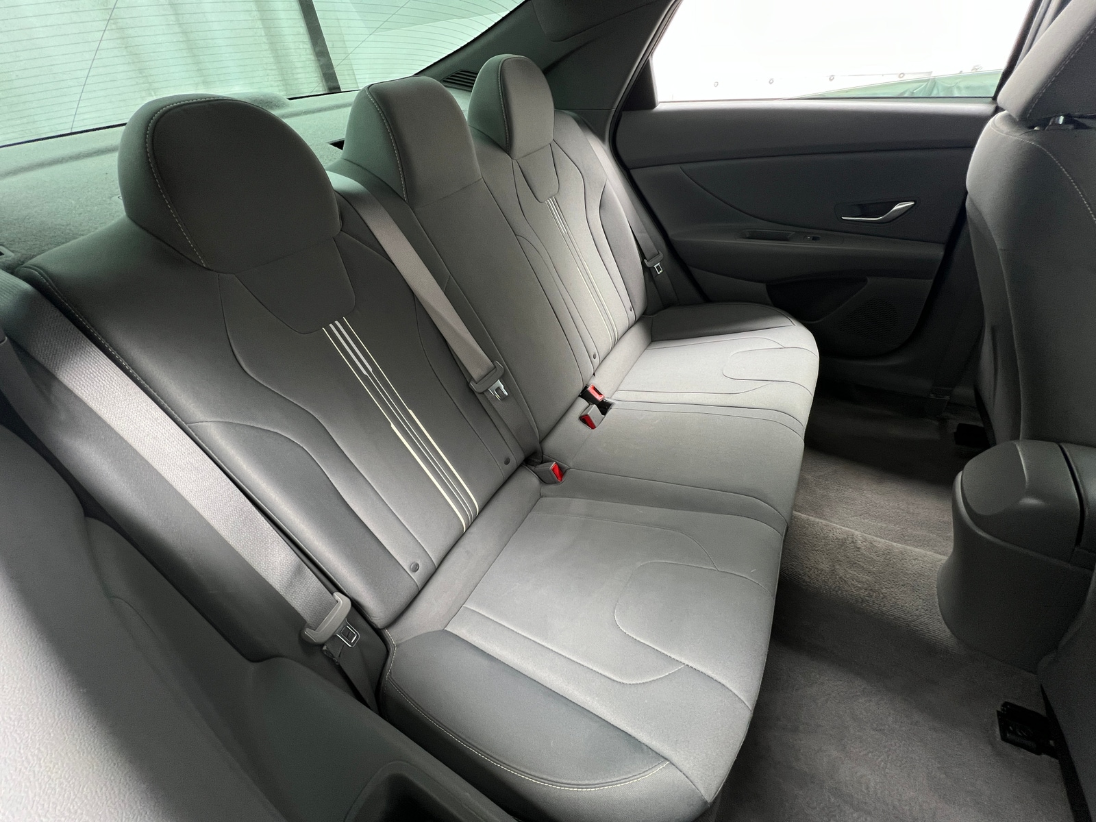 Thumbnail: 2022 Hyundai Elantra - 6