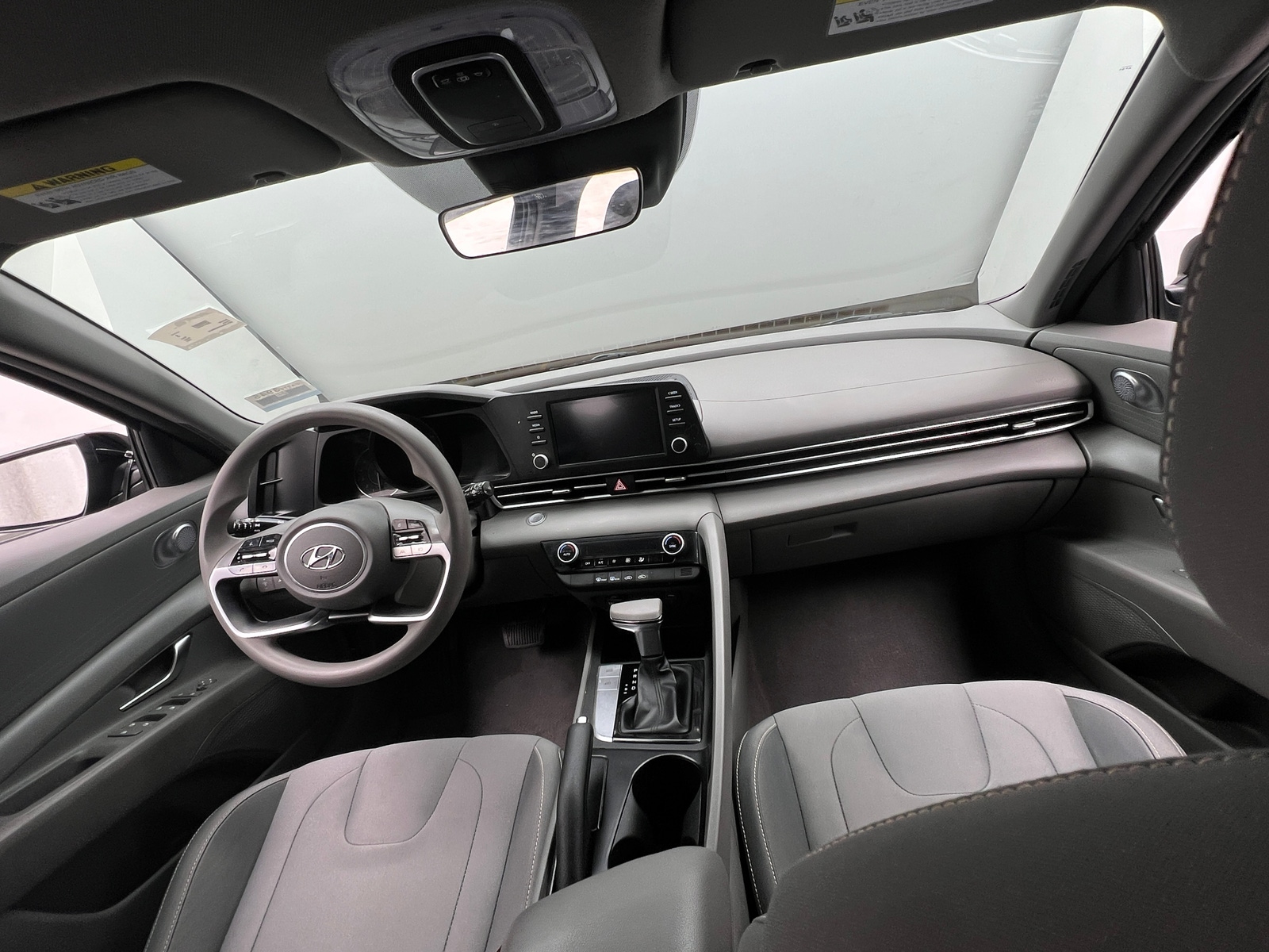 Thumbnail: 2022 Hyundai Elantra - 3