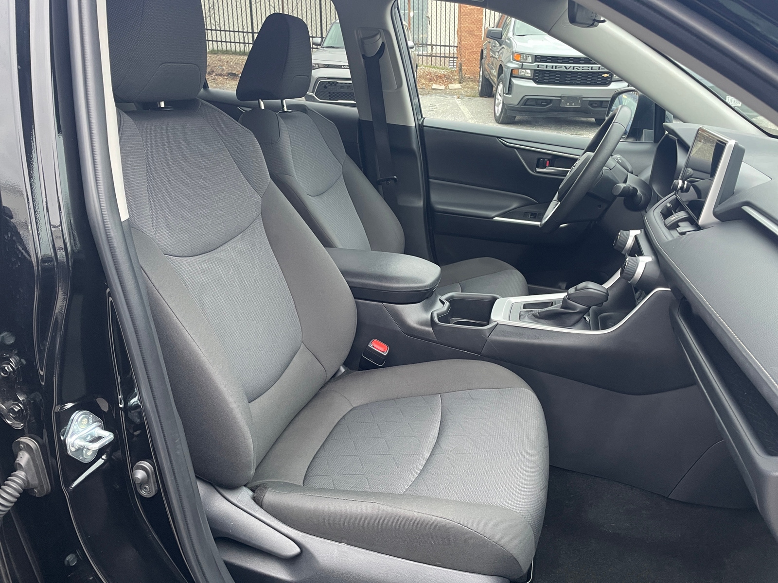 Thumbnail: 2025 Toyota RAV4 - 2