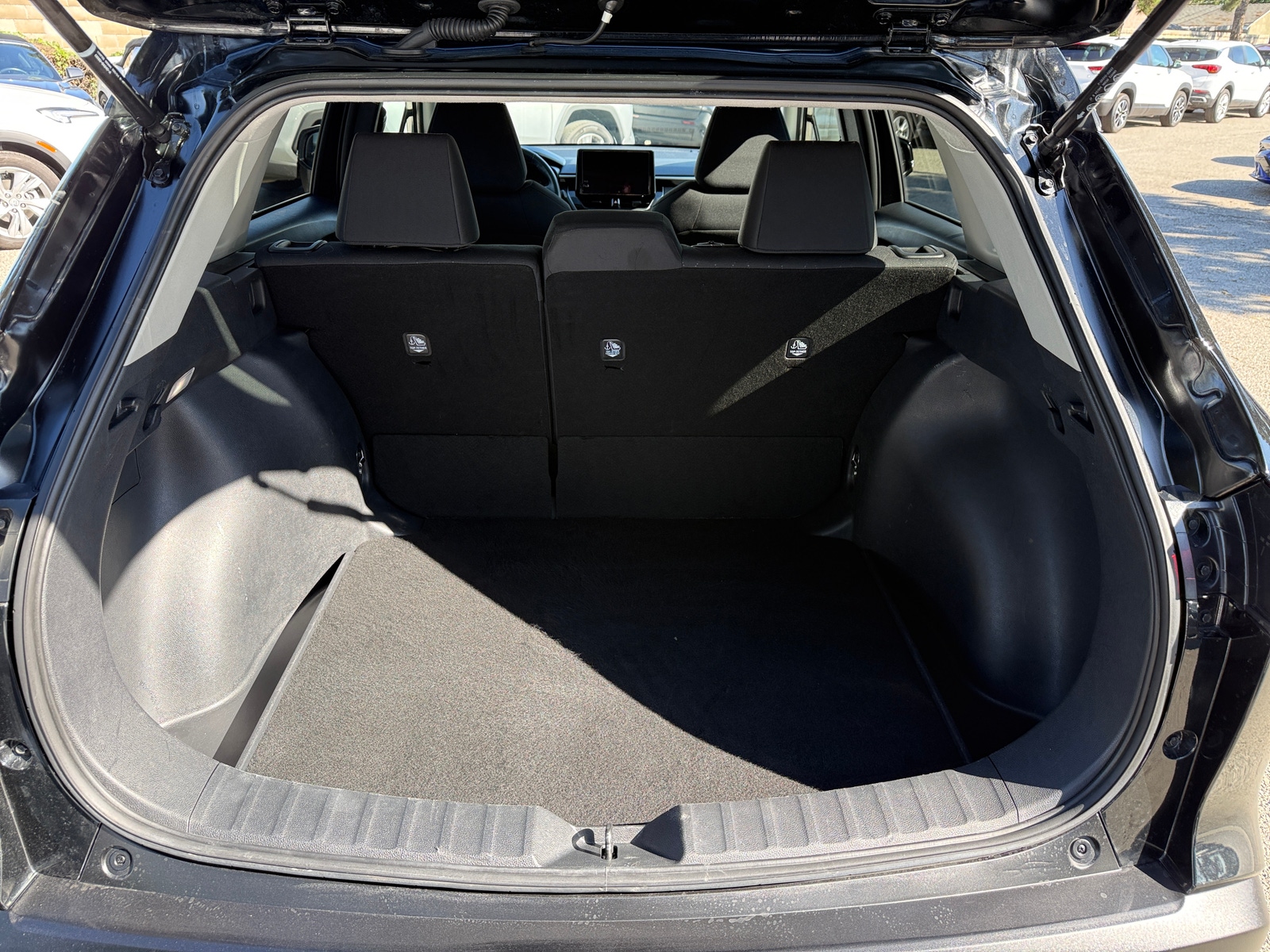 Thumbnail: 2025 Toyota Corolla Cross - 4