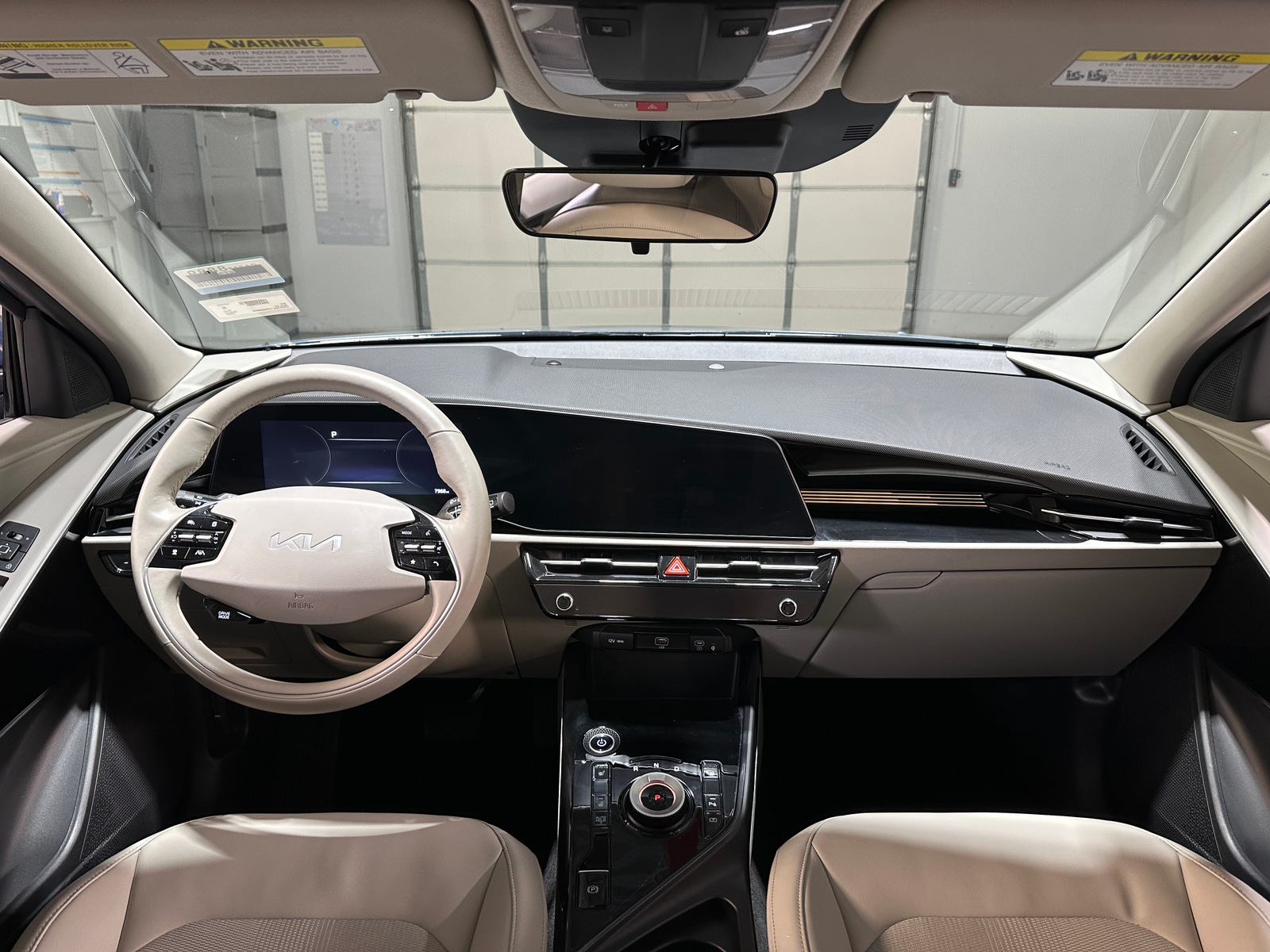 Thumbnail: 2023 Kia Niro - 2