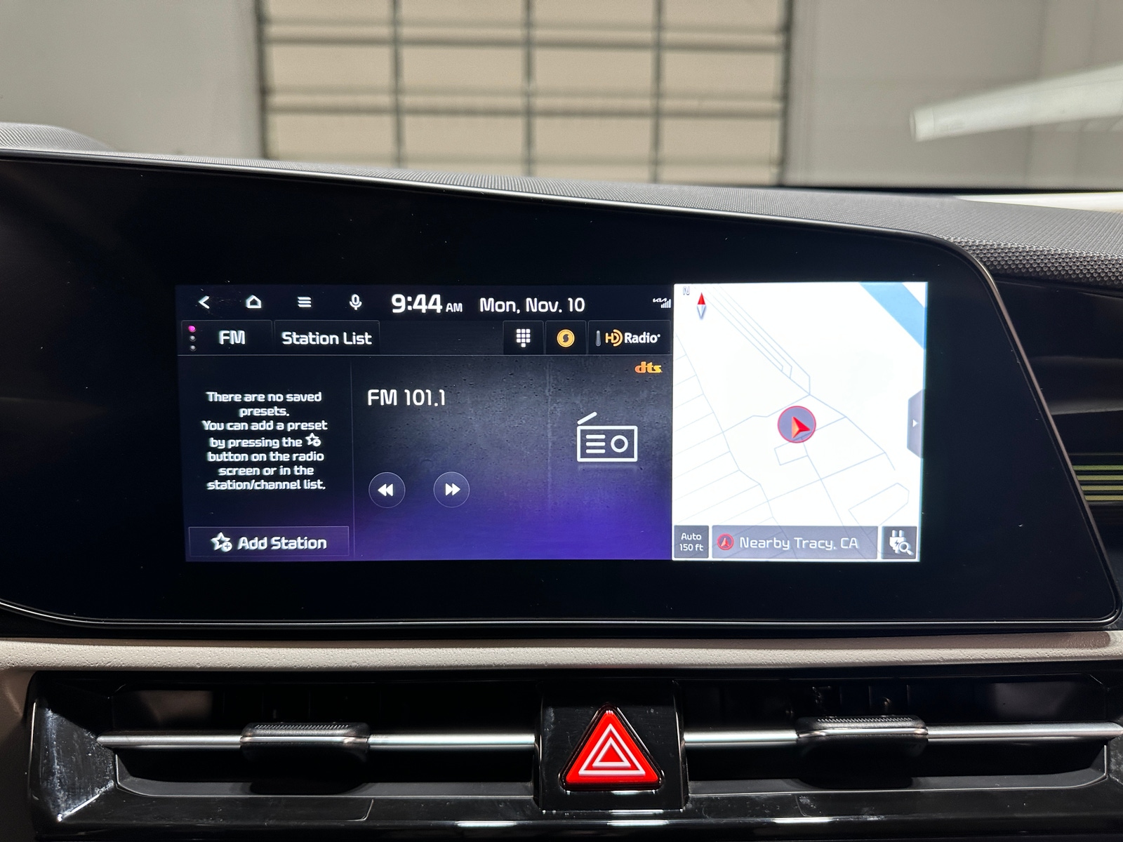 Thumbnail: 2023 Kia Niro - 3