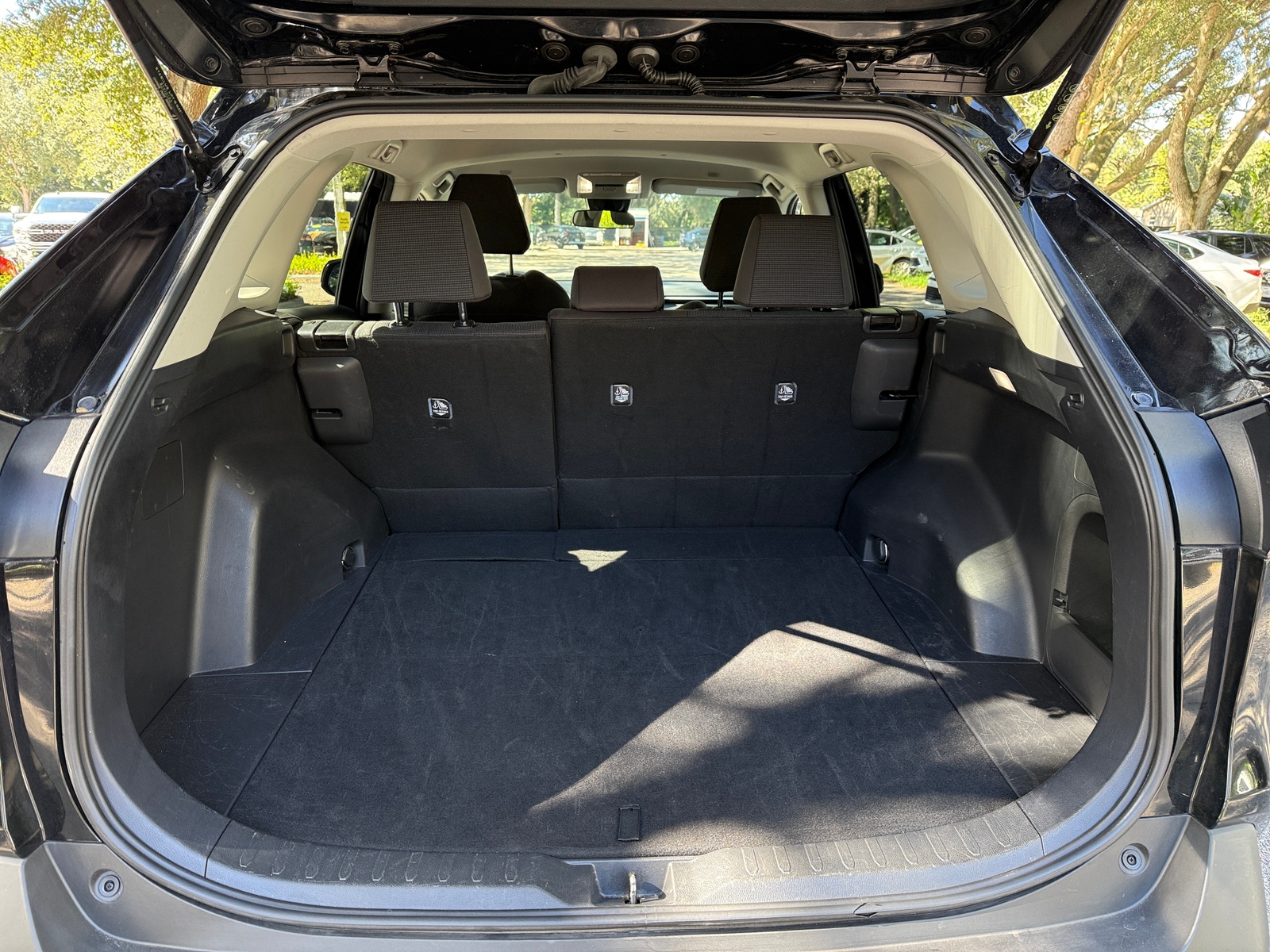 Thumbnail: 2025 Toyota RAV4 - 5