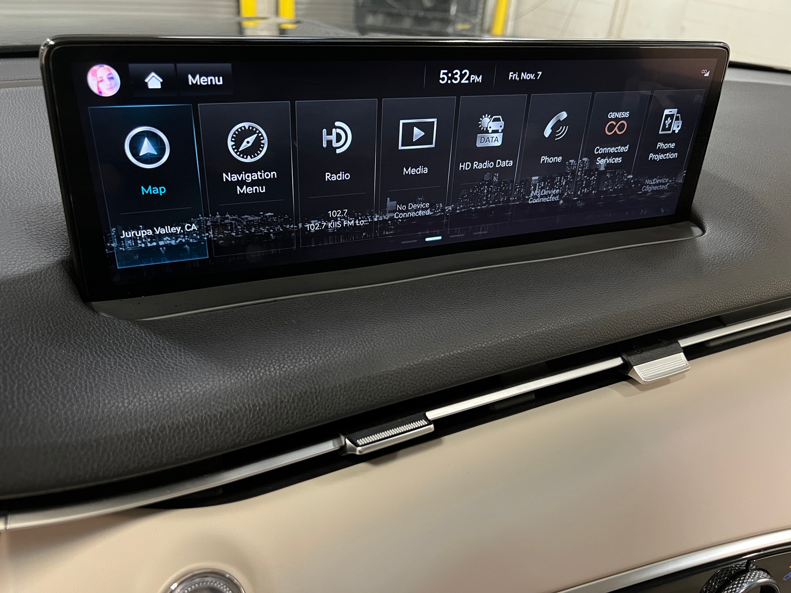 Thumbnail: 2023 Genesis GV70 - 3
