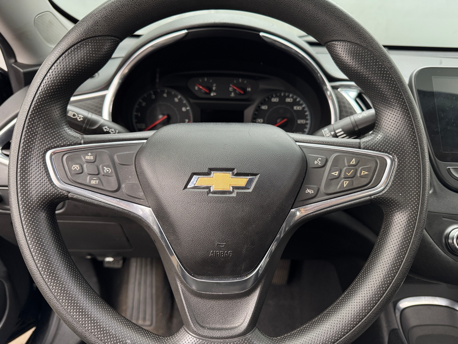 Thumbnail: 2019 Chevrolet Malibu - 5