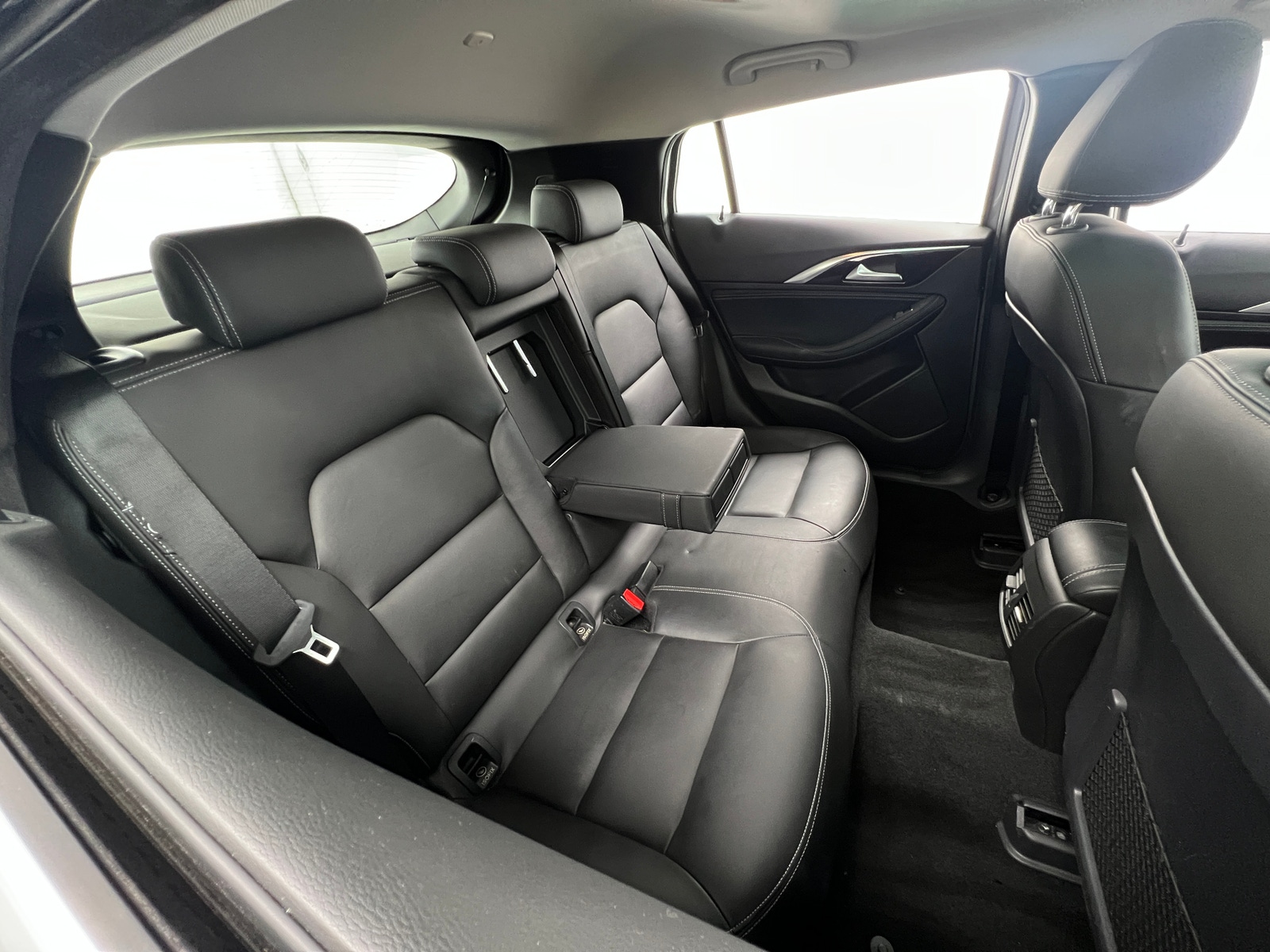 Thumbnail: 2018 INFINITI QX30 - 5