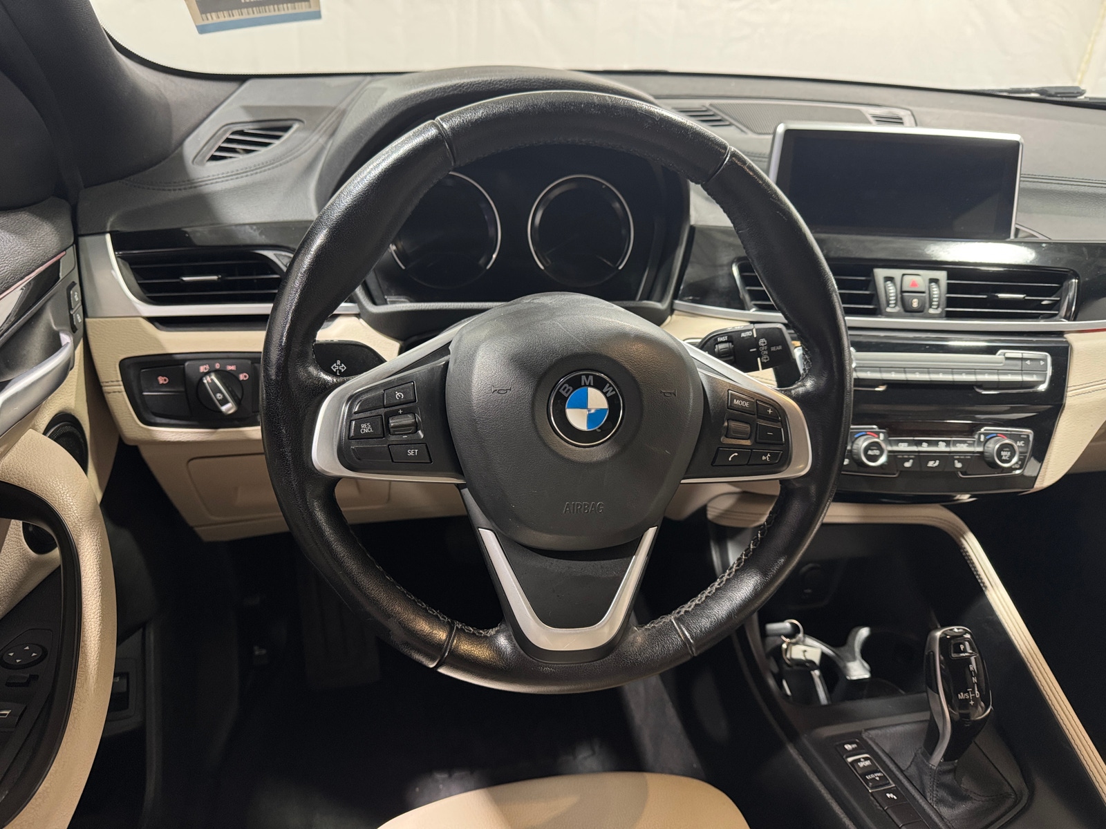 Thumbnail: 2022 BMW X2 - 4