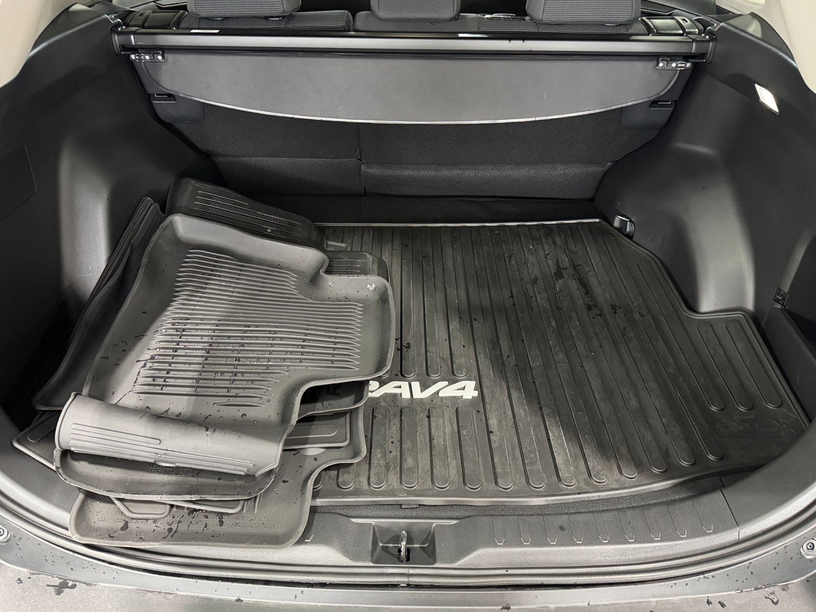 Thumbnail: 2025 Toyota RAV4 - 7