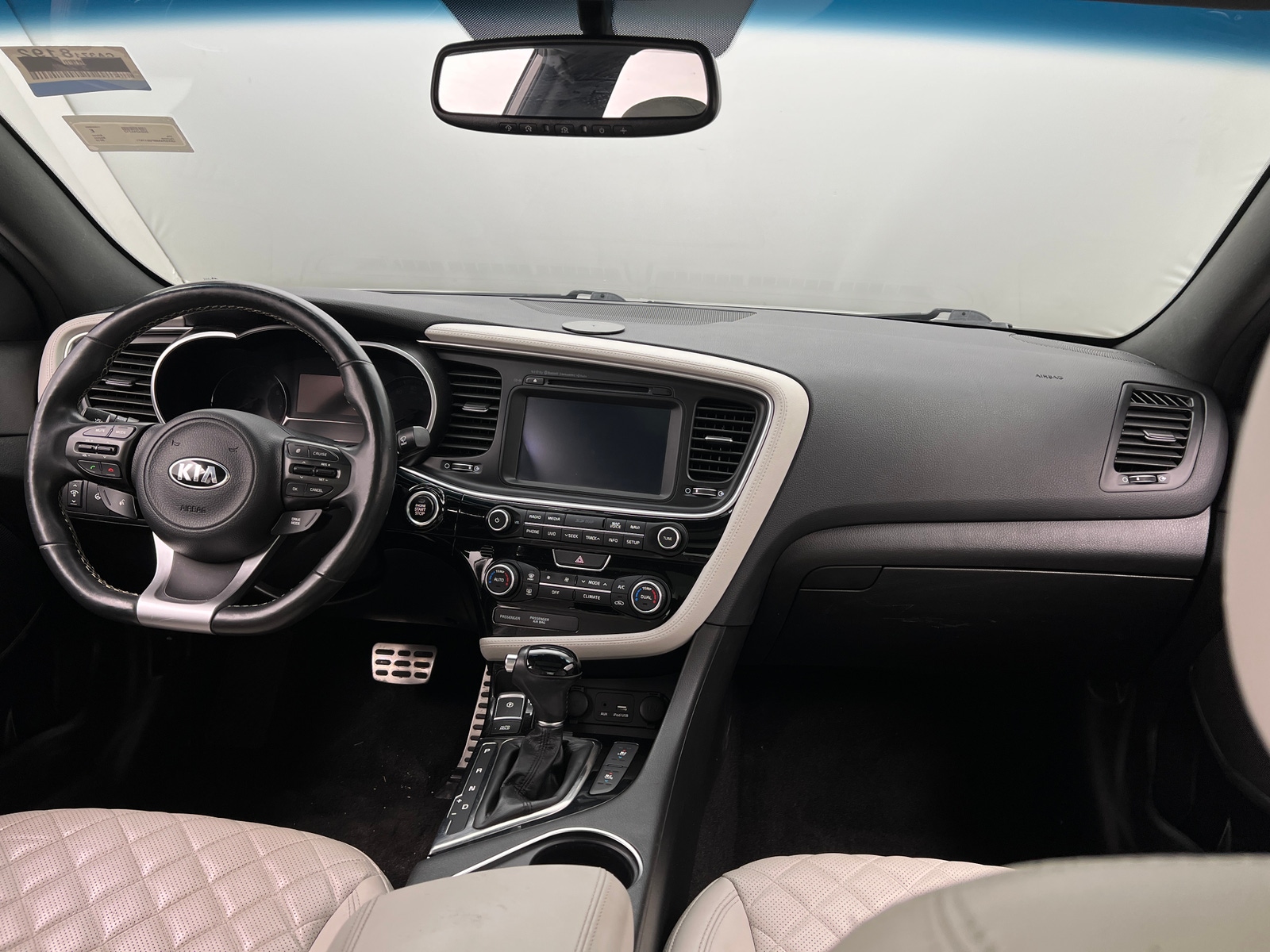 Thumbnail: 2015 Kia Optima - 2