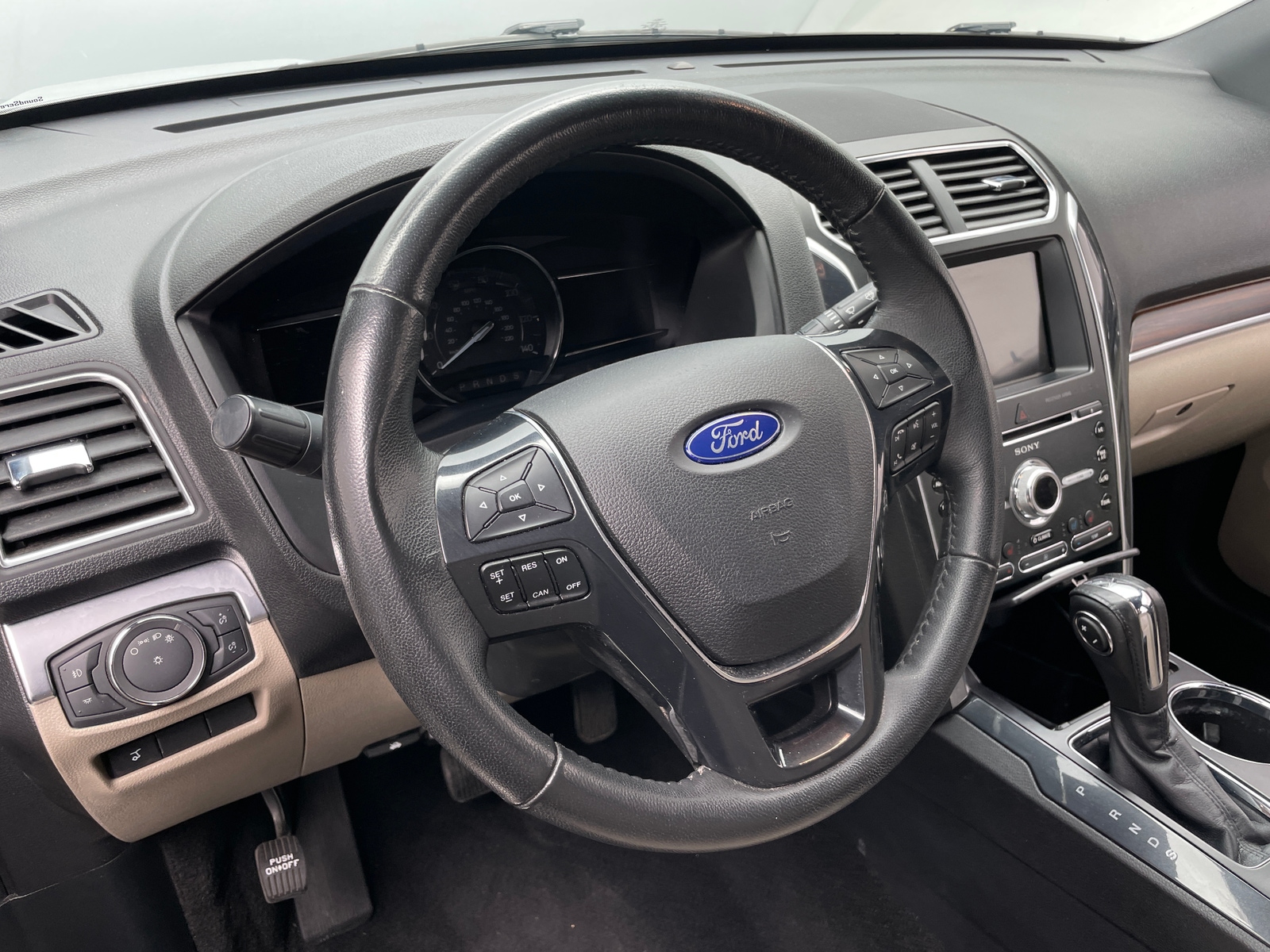 Thumbnail: 2018 Ford Explorer - 4