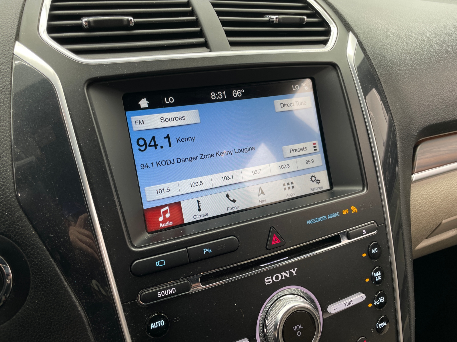 Thumbnail: 2018 Ford Explorer - 3