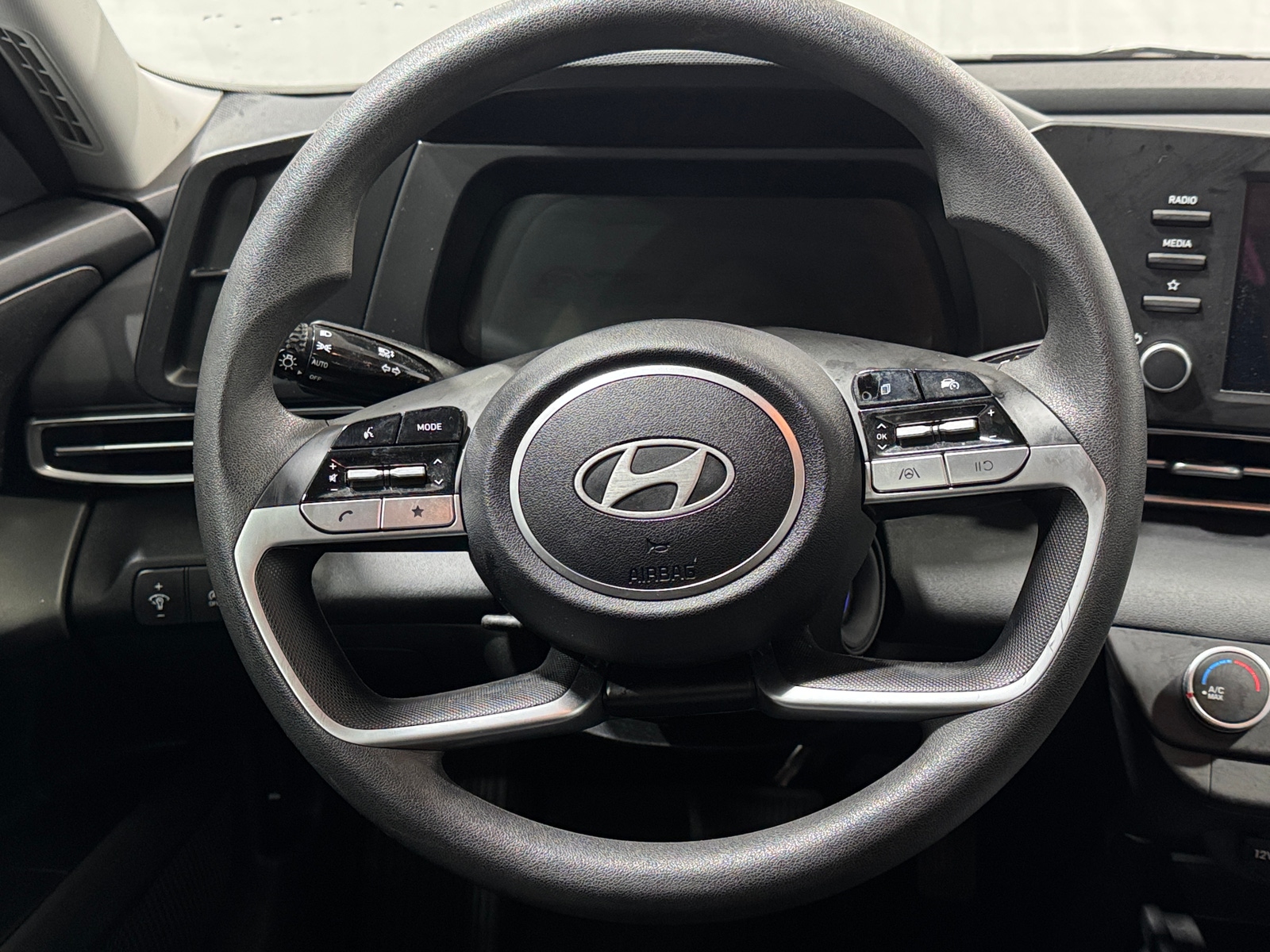 Thumbnail: 2025 Hyundai Elantra - 5