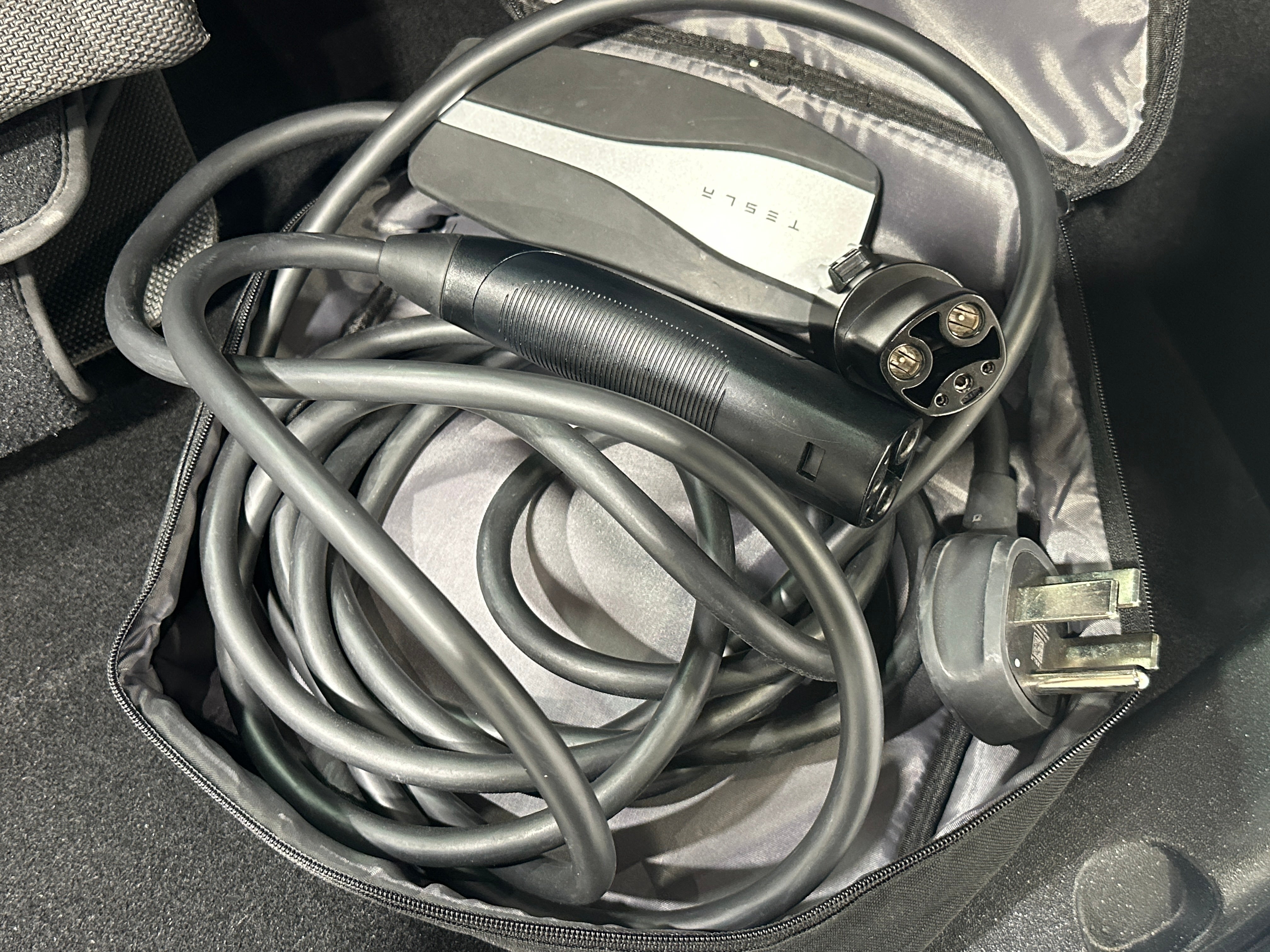 Used 2022 Tesla Model Y Long Range with VIN 7SAYGDEE7NF437256 for sale in Oak Creek, WI