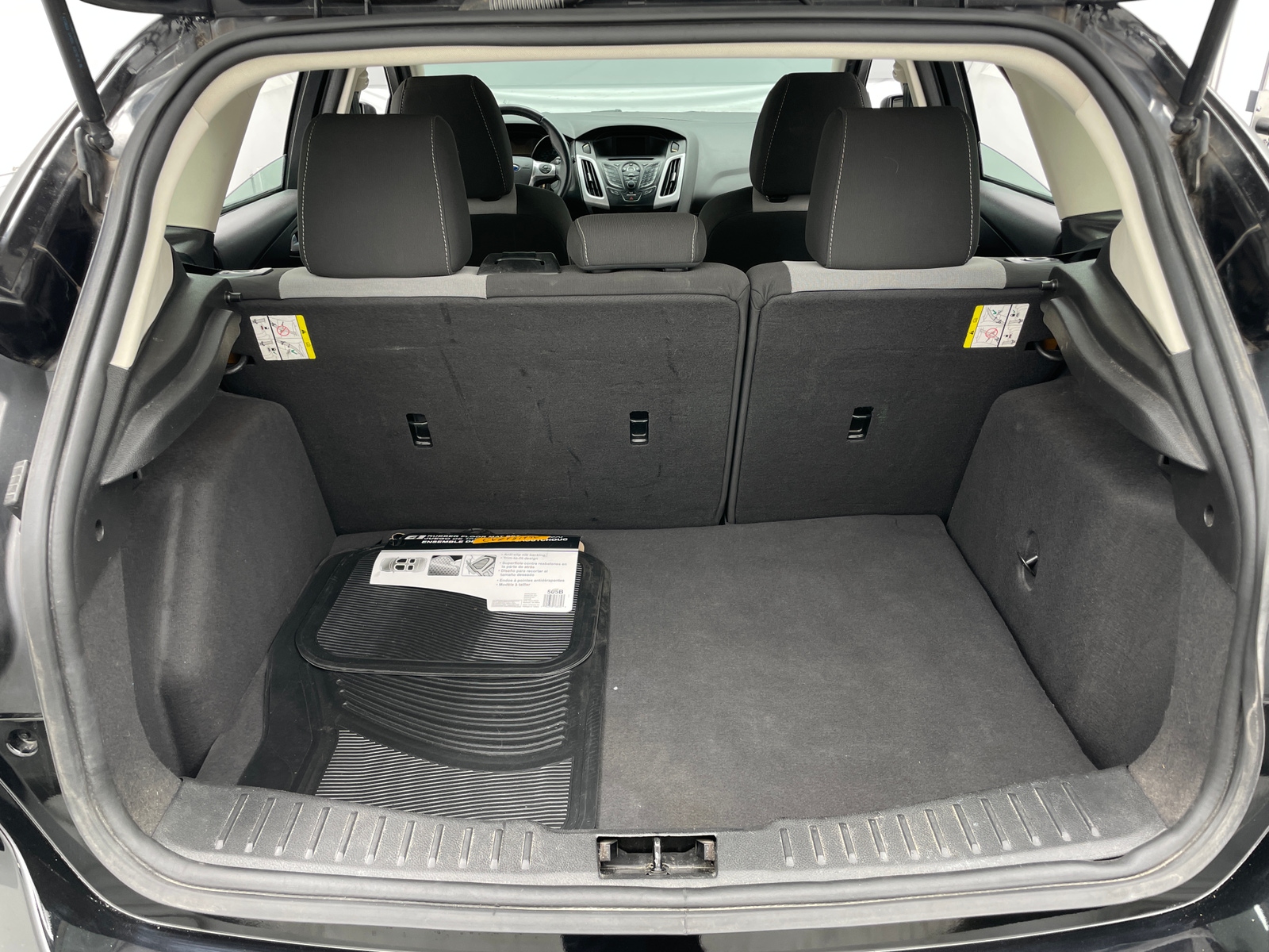 Thumbnail: 2012 Ford Focus - 7