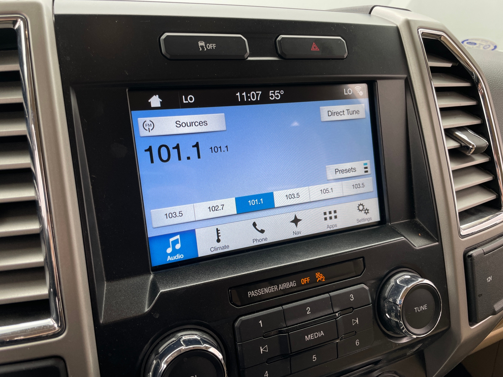 Thumbnail: 2016 Ford Econoline - 3