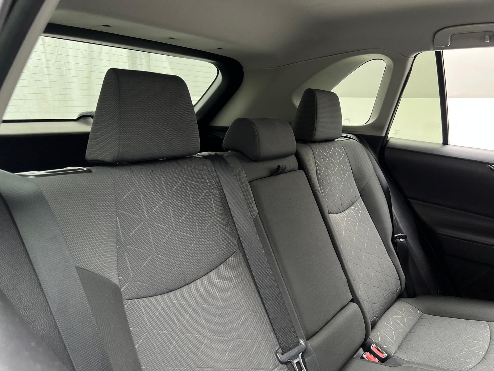 Thumbnail: 2020 Toyota RAV4 - 6