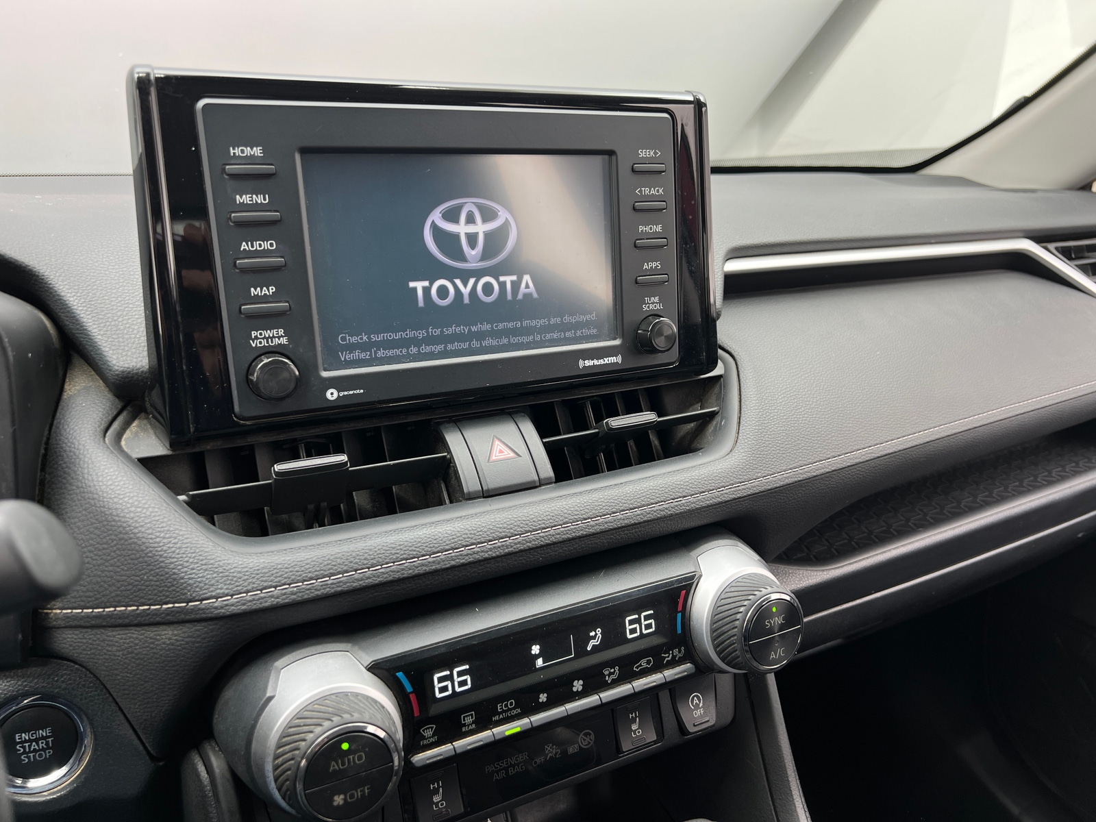 Thumbnail: 2020 Toyota RAV4 - 4