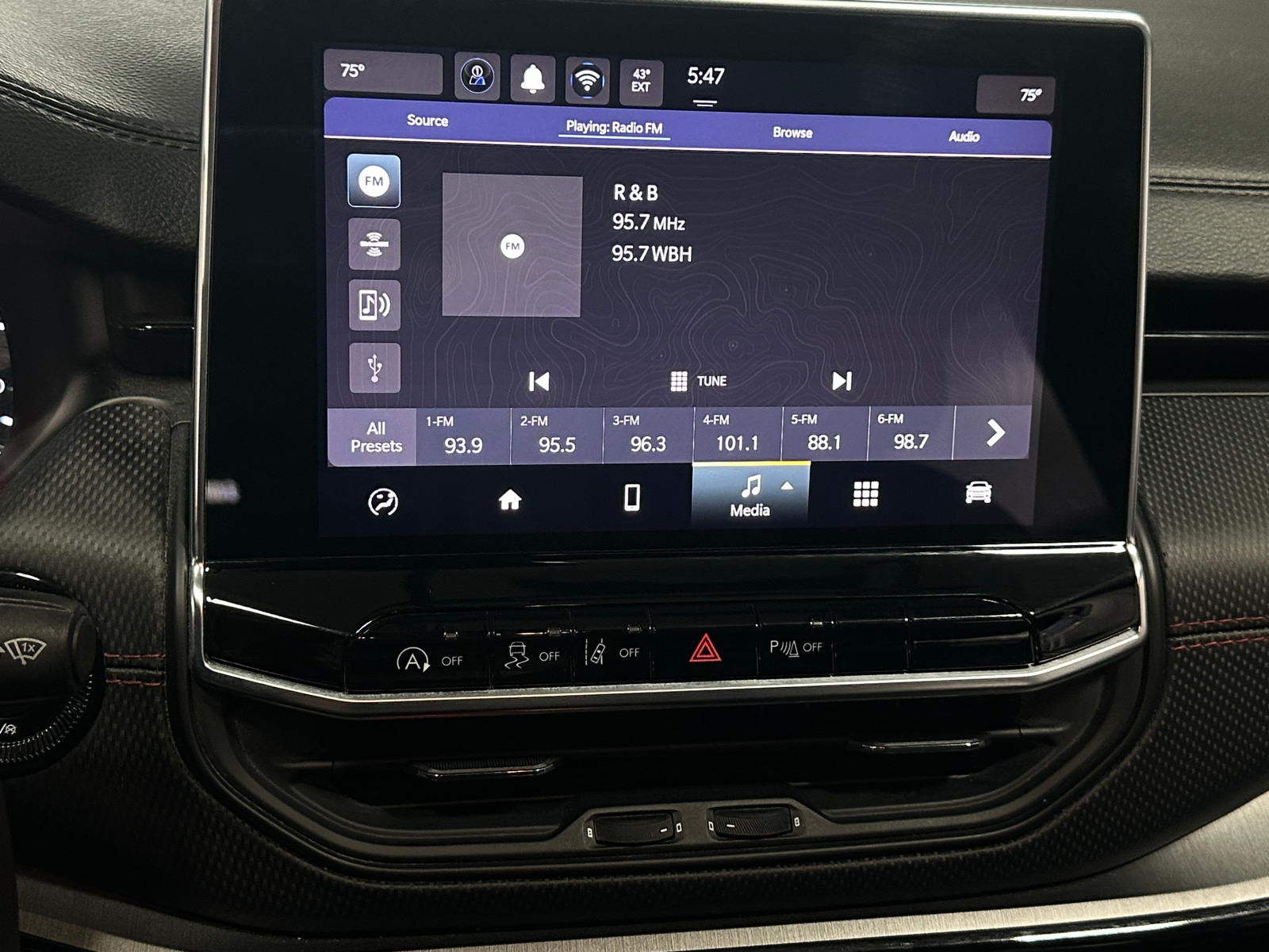 Thumbnail: 2024 Jeep Compass - 4