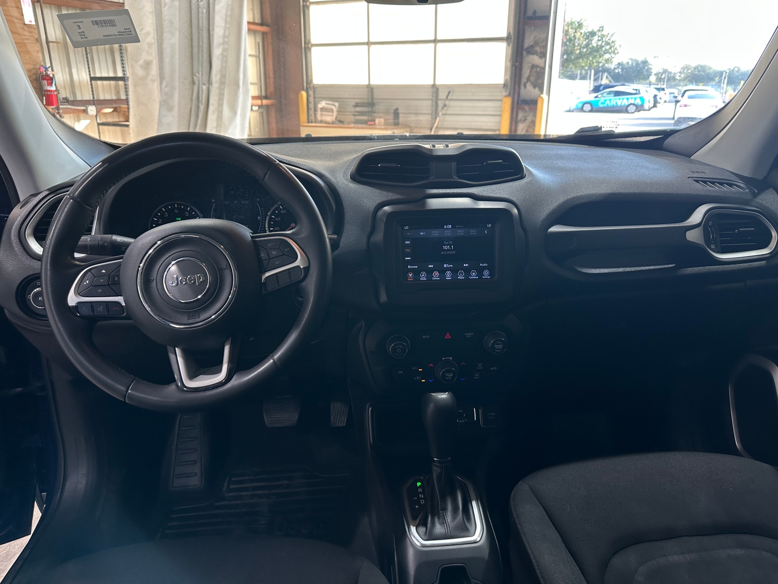 Thumbnail: 2018 Jeep Renegade - 3