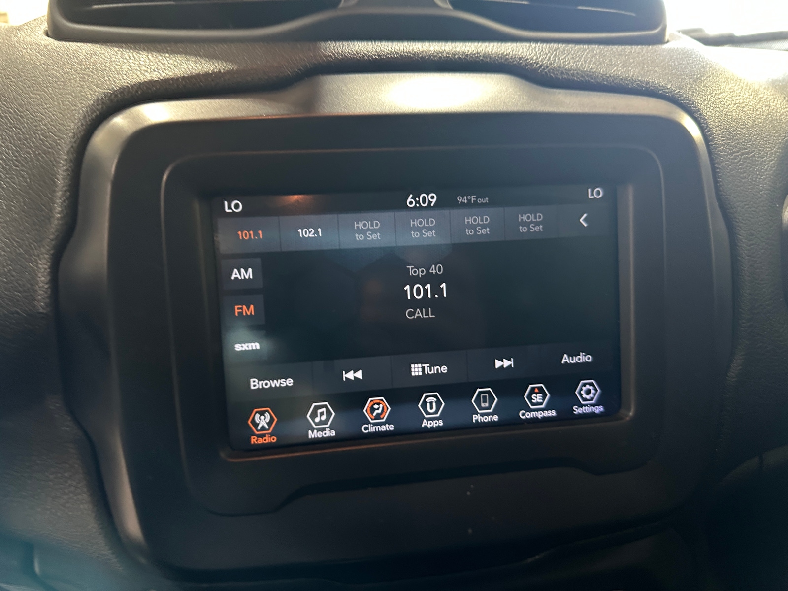 Thumbnail: 2018 Jeep Renegade - 4