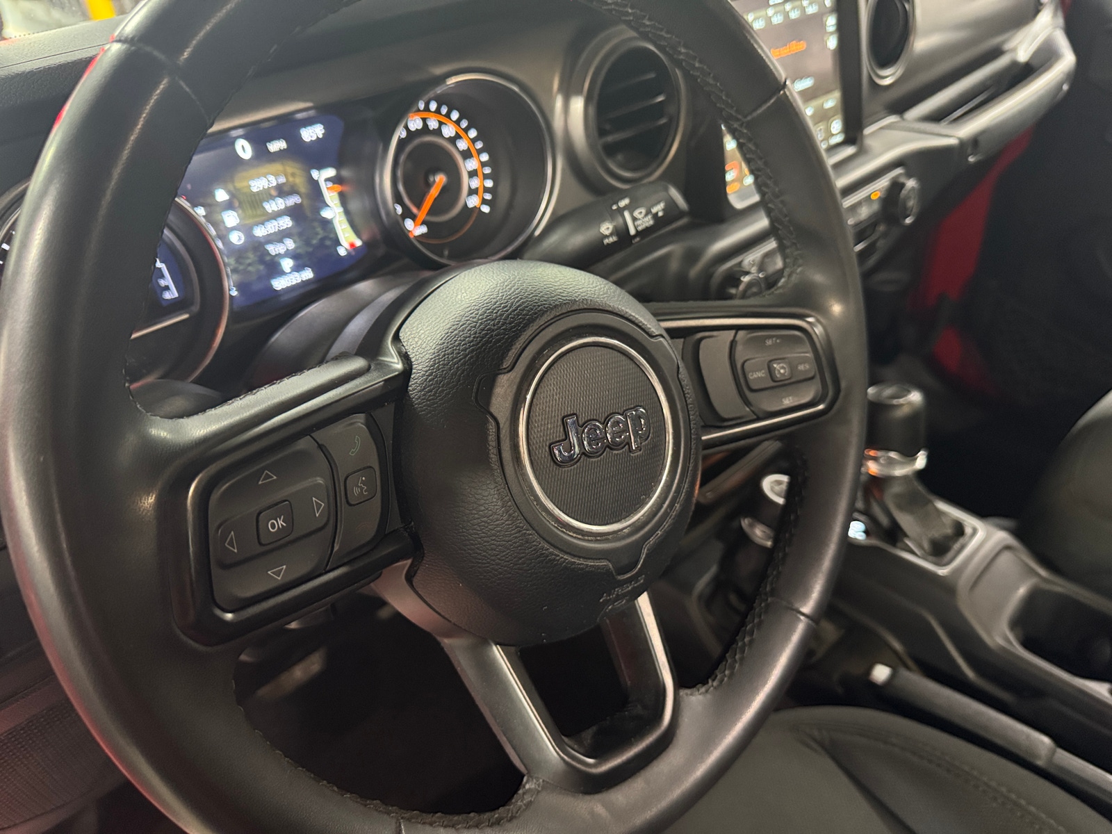 Thumbnail: 2023 Jeep Gladiator - 5