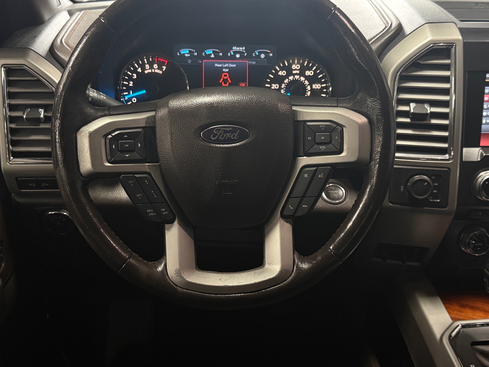 Thumbnail: 2015 Ford Econoline - 4