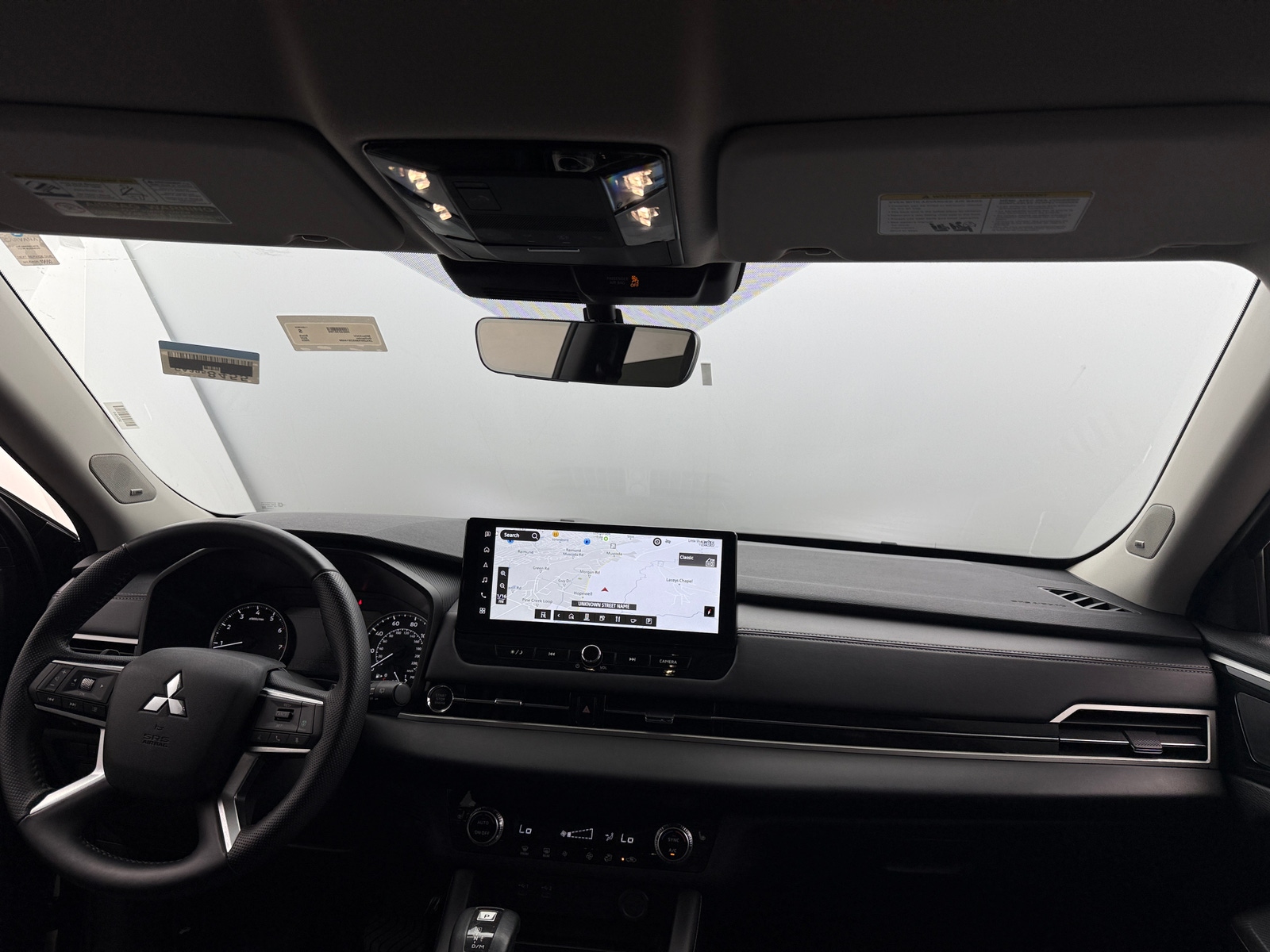 Thumbnail: 2025 Mitsubishi Outlander - 2