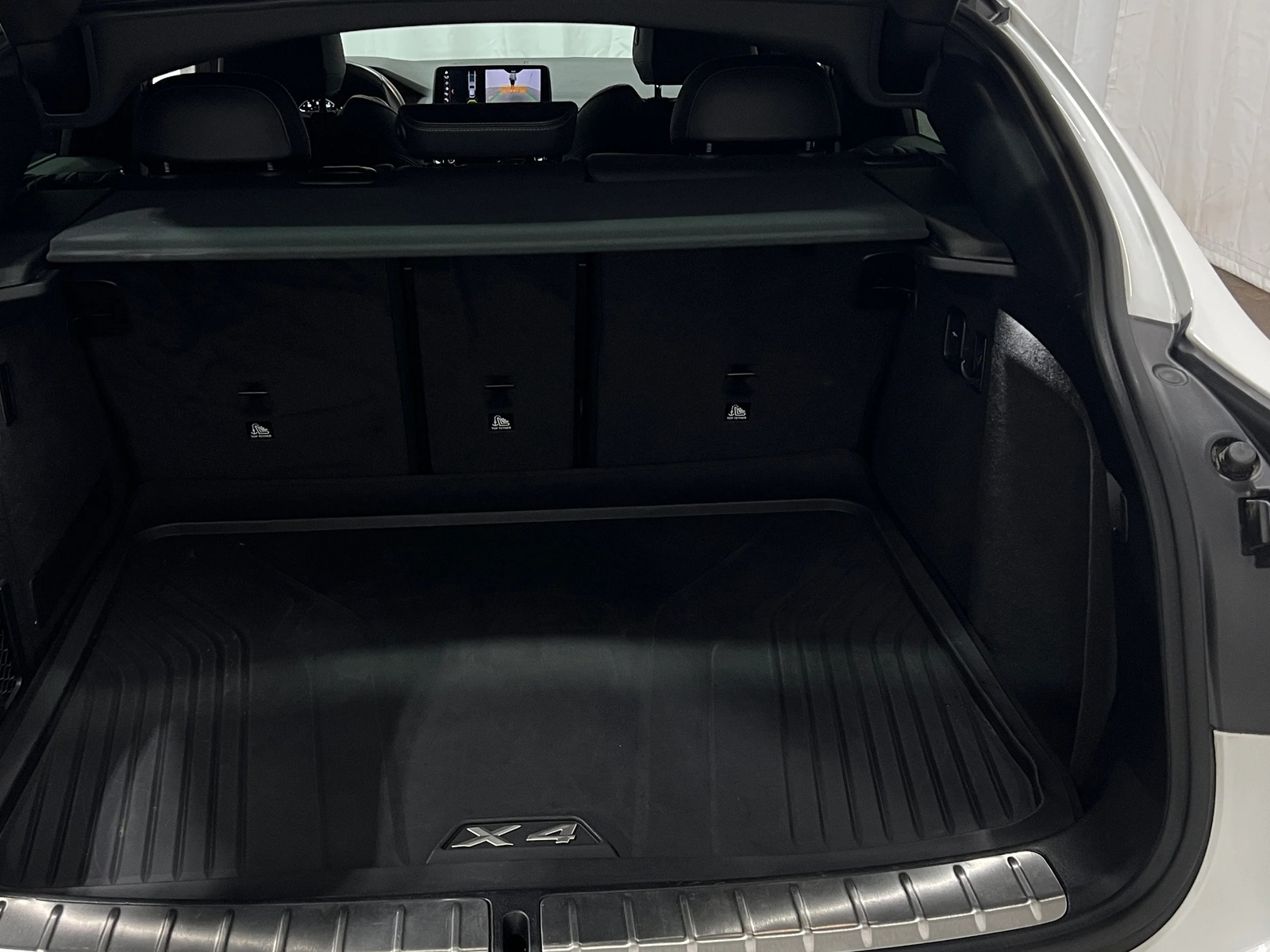 Thumbnail: 2019 BMW X4 - 6