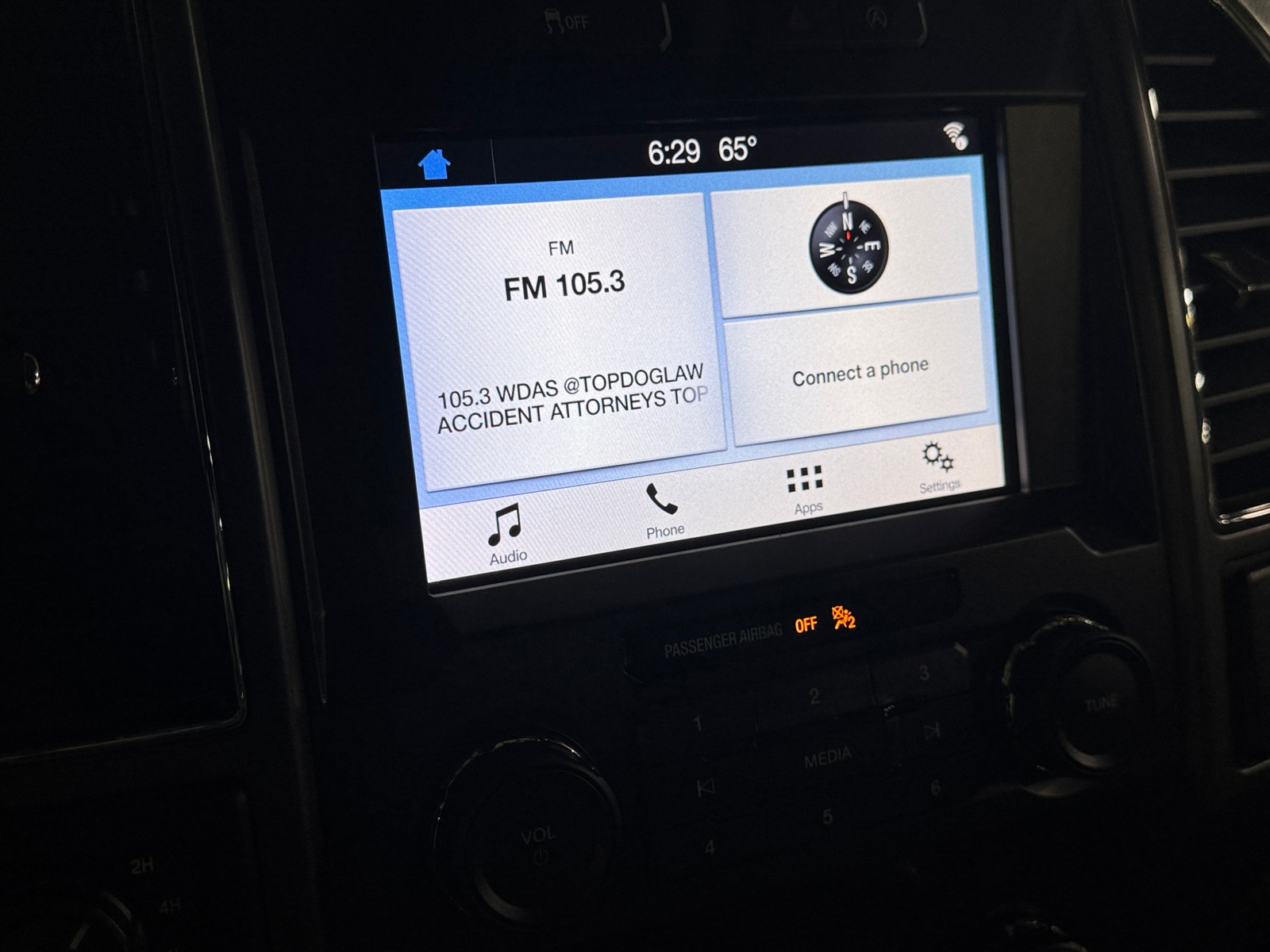 Thumbnail: 2019 Ford Econoline - 4