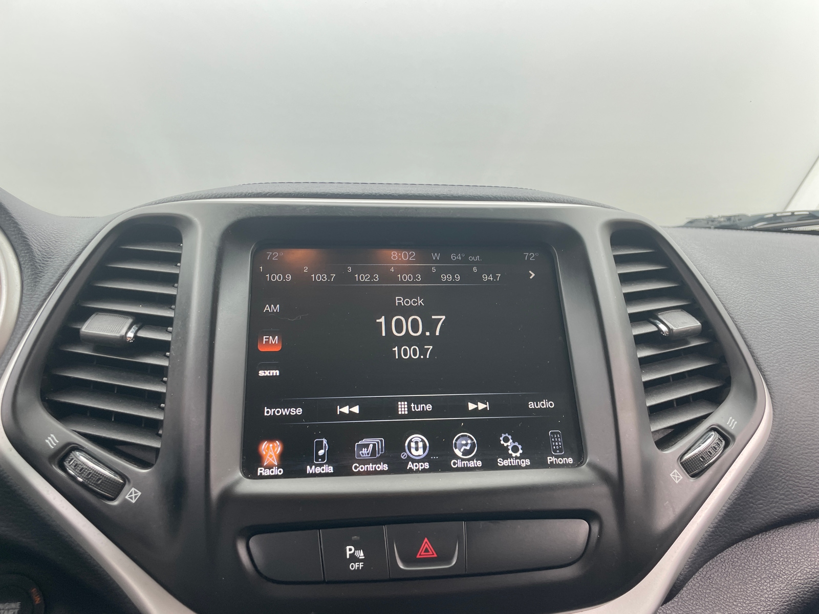 Thumbnail: 2018 Jeep Cherokee - 3