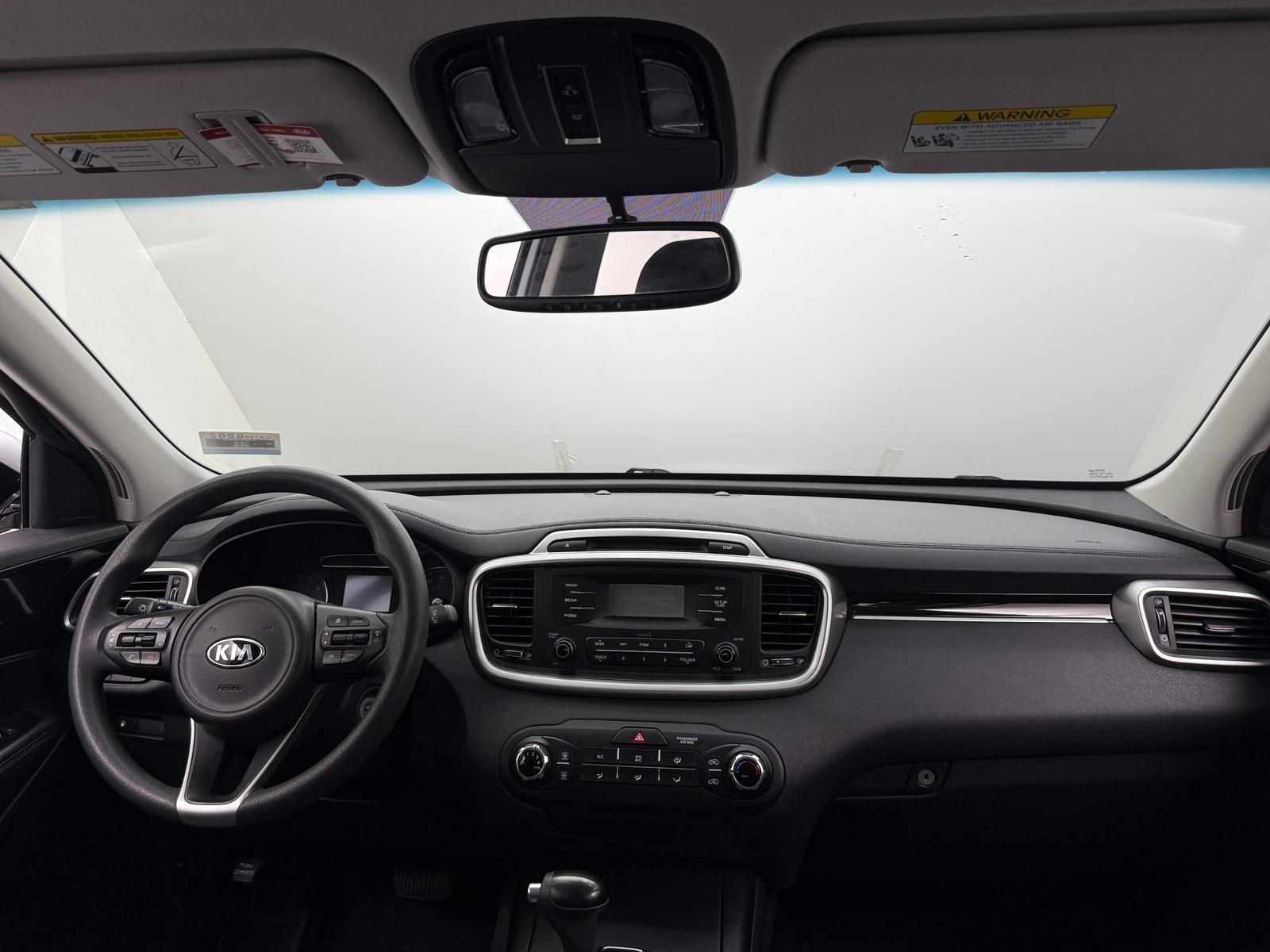 Thumbnail: 2017 Kia Sorento - 3