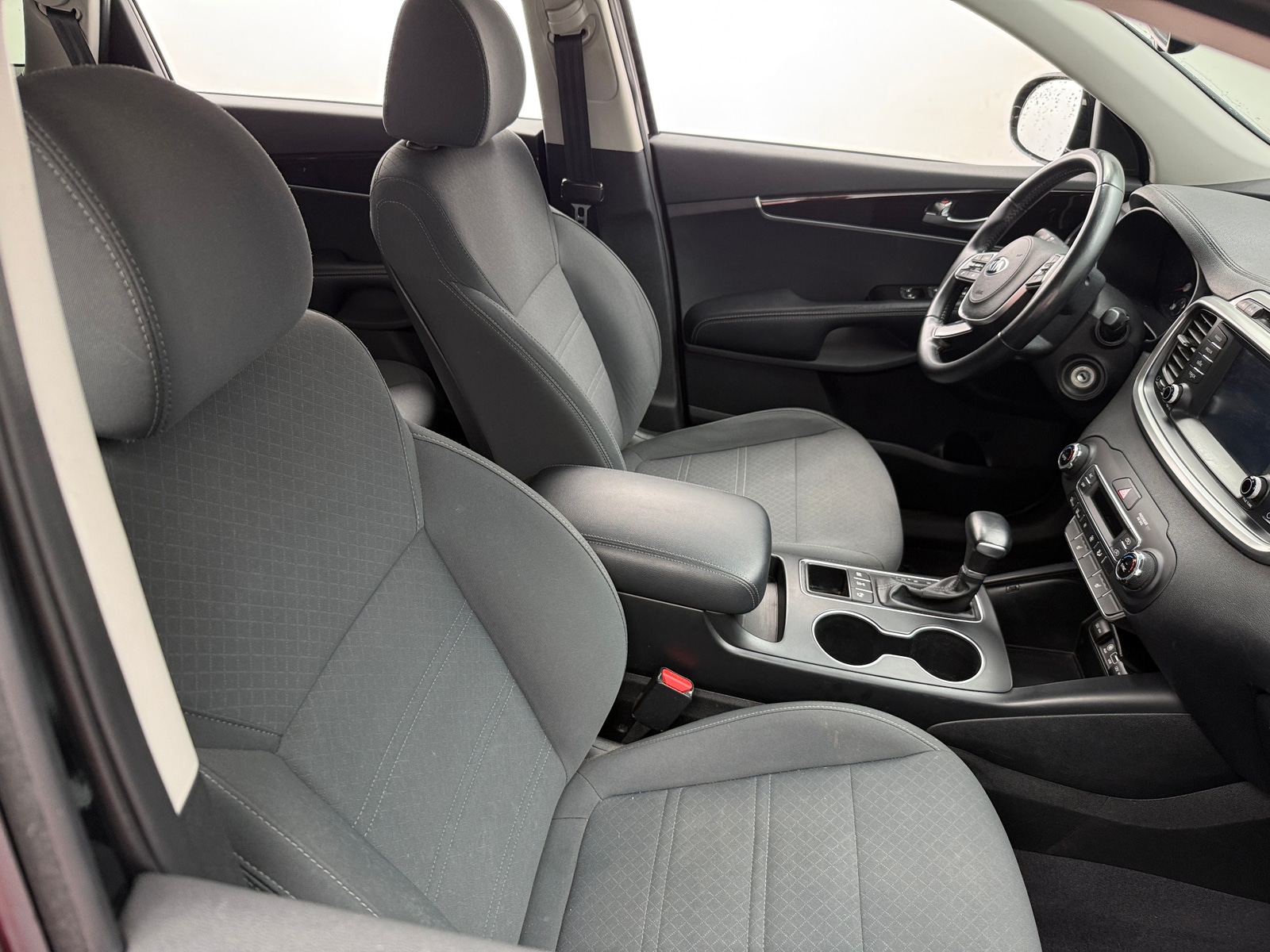 Thumbnail: 2019 Kia Sorento - 2