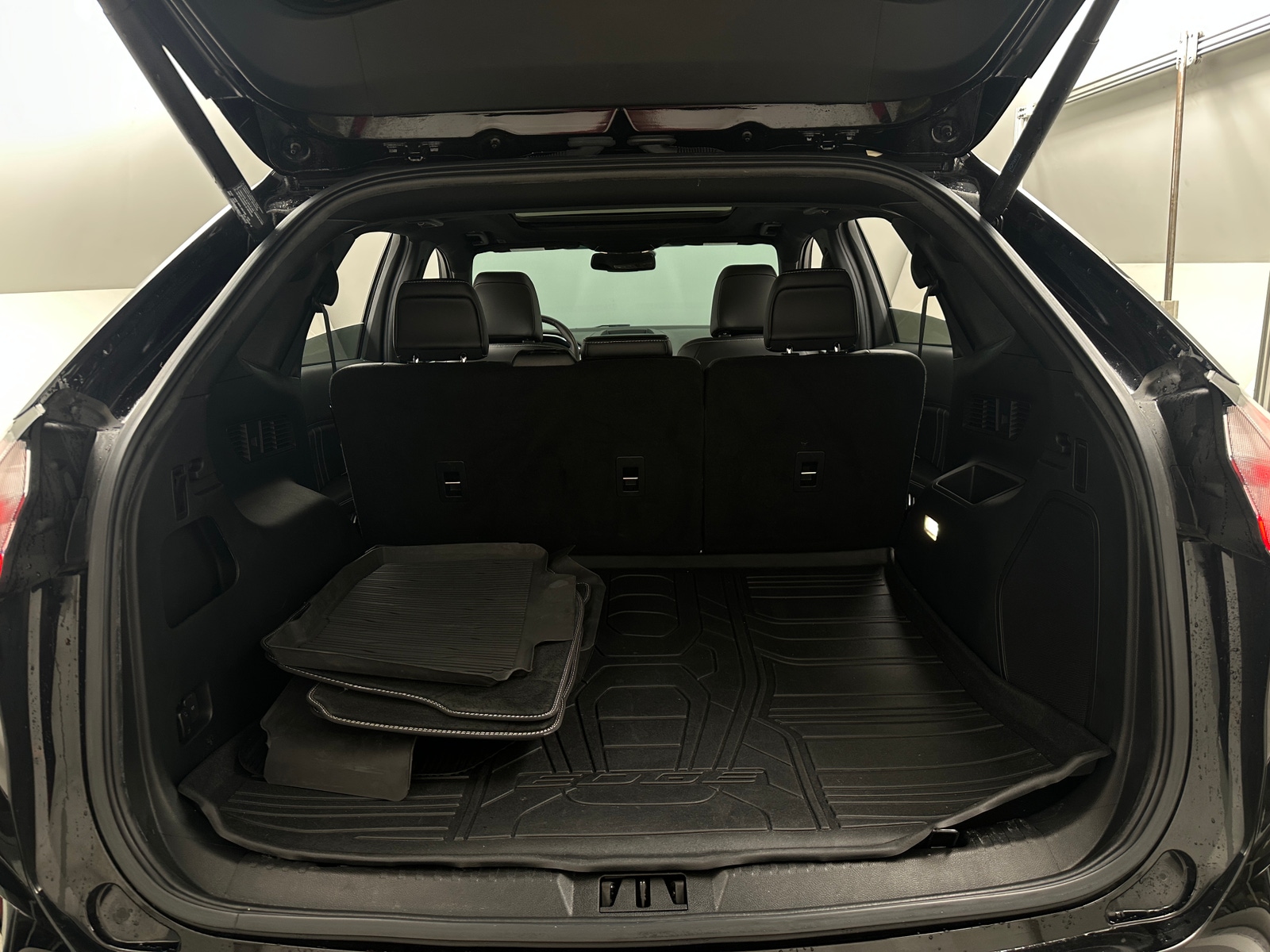 Thumbnail: 2020 Ford Edge - 6