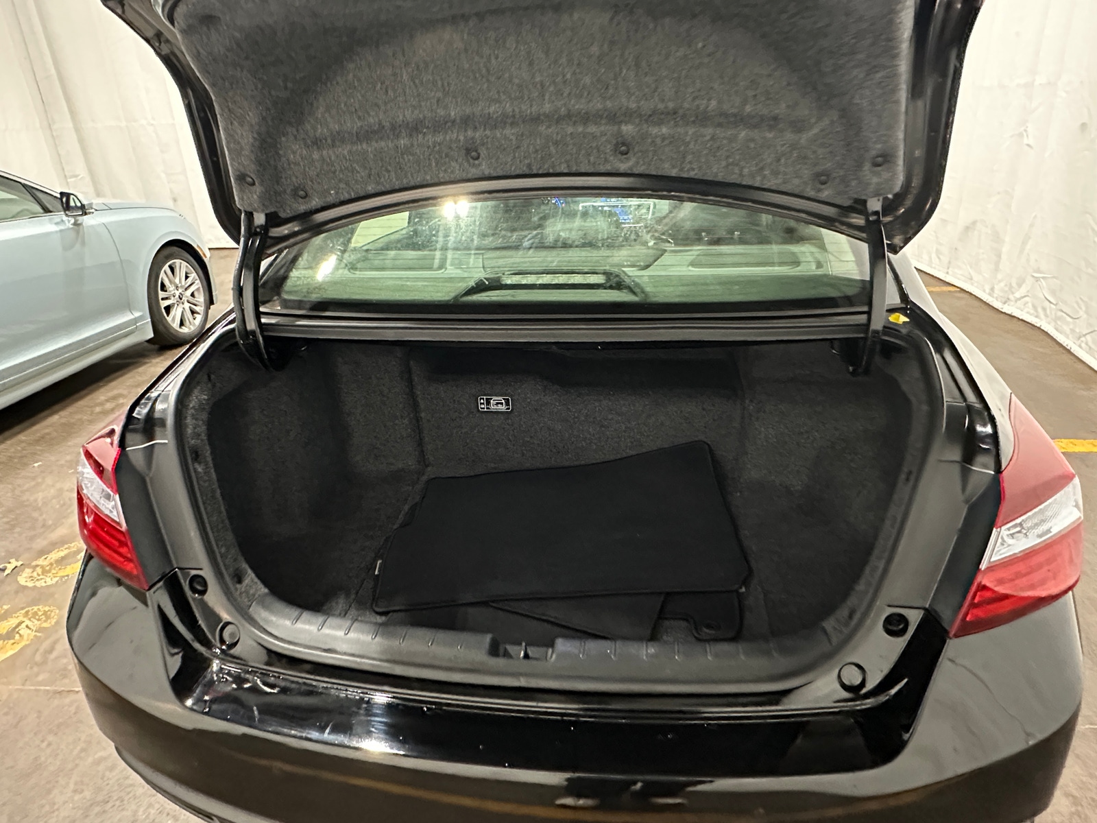 Thumbnail: 2017 Honda Accord - 6