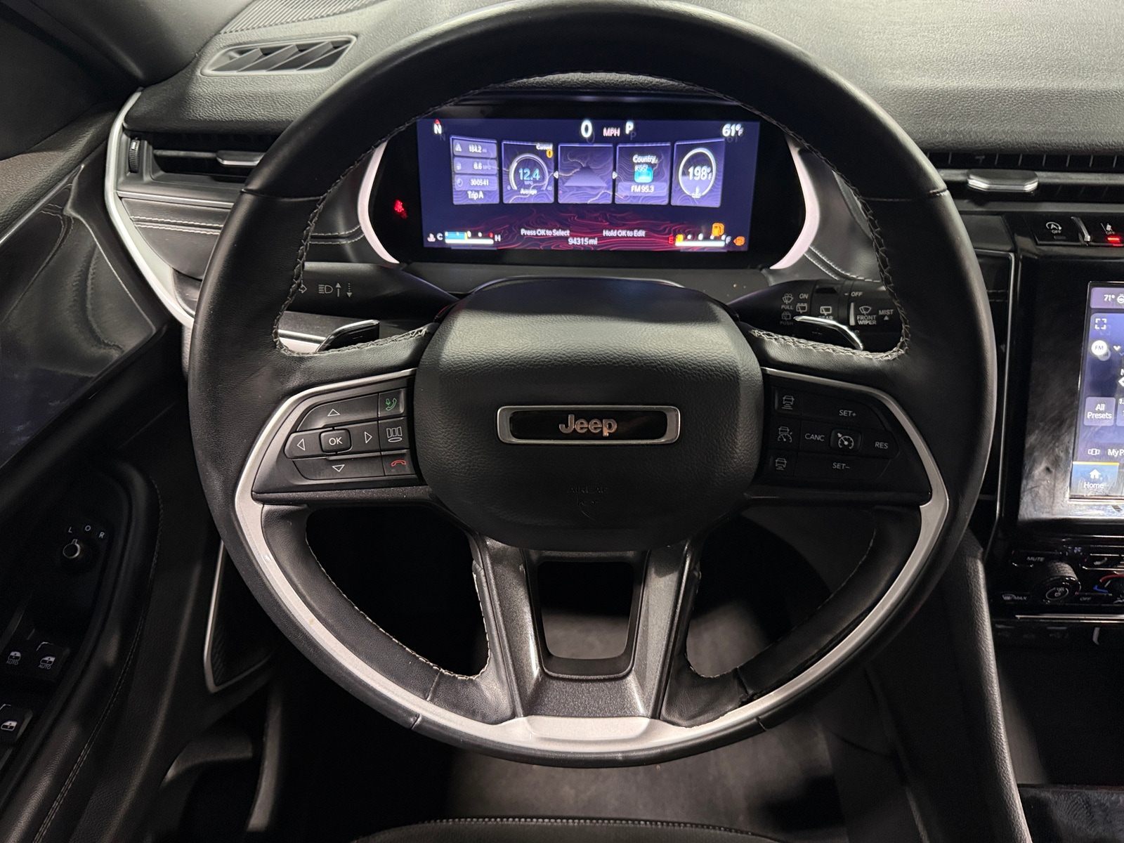 Thumbnail: 2022 Jeep Grand Cherokee L - 5