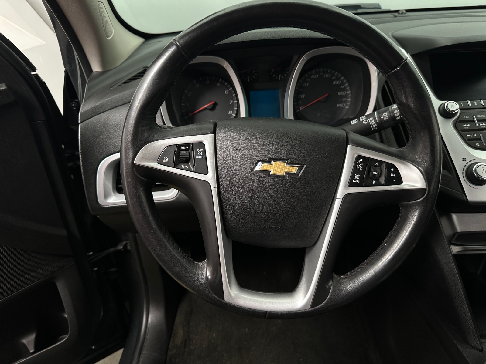 Thumbnail: 2017 Chevrolet Equinox - 4