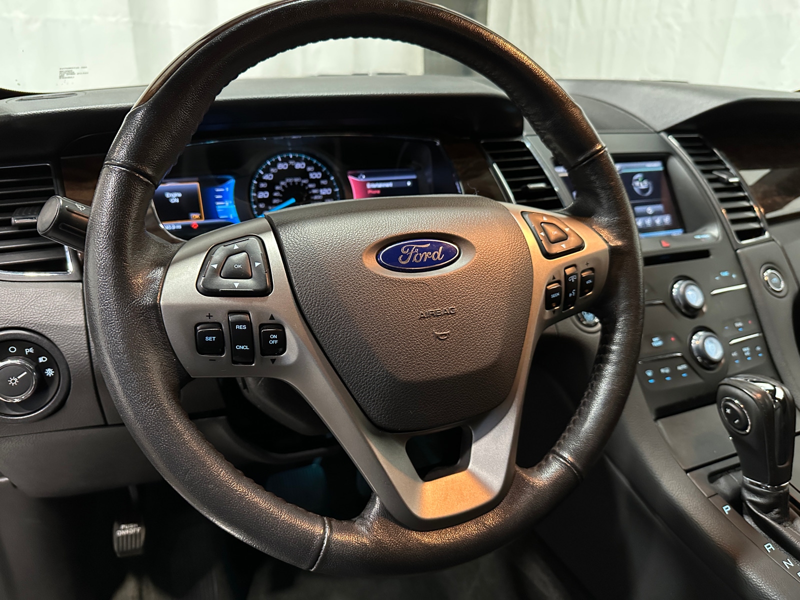 Thumbnail: 2014 Ford Taurus - 5