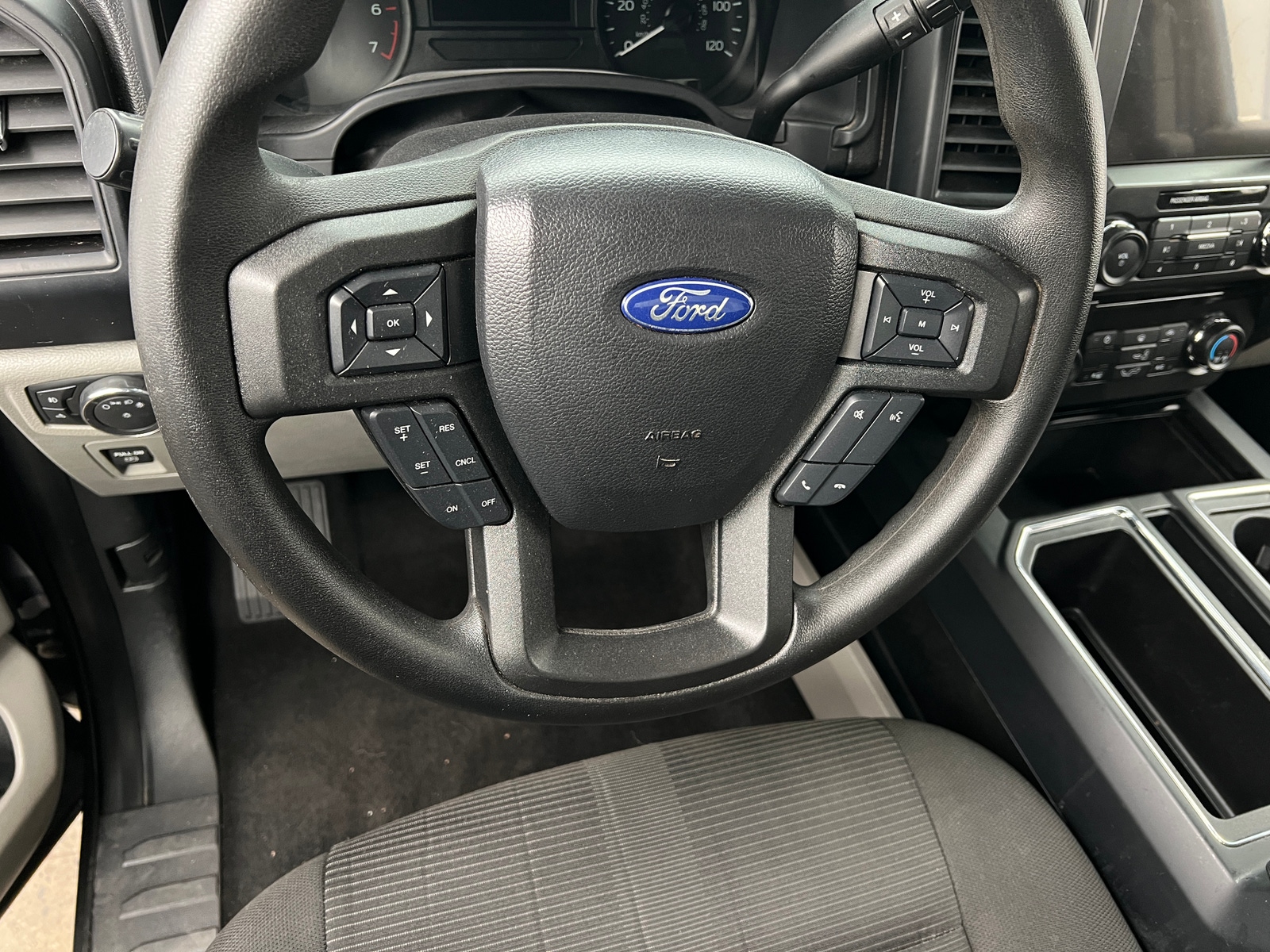 Thumbnail: 2018 Ford Econoline - 5