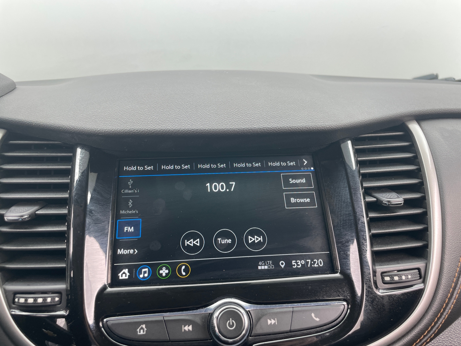 Thumbnail: 2019 Chevrolet Trax - 4